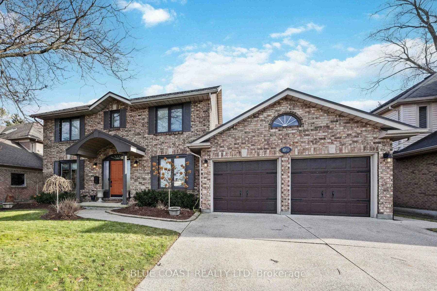 Detached in Sarnia