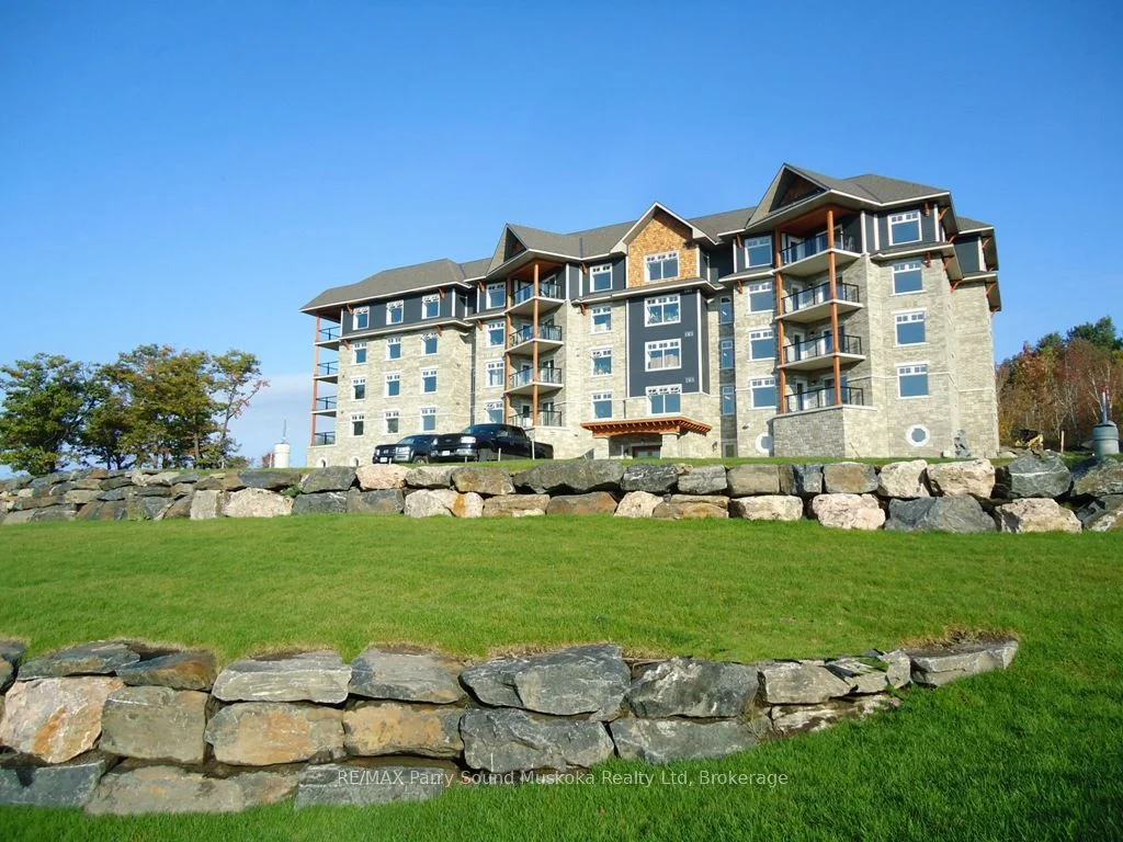 Condo Apartment in Parry Sound