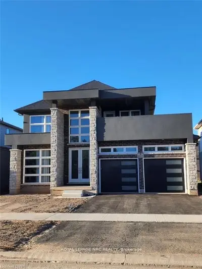 8021 Brookeside Drive, Niagara Falls, On L2h 3t9
