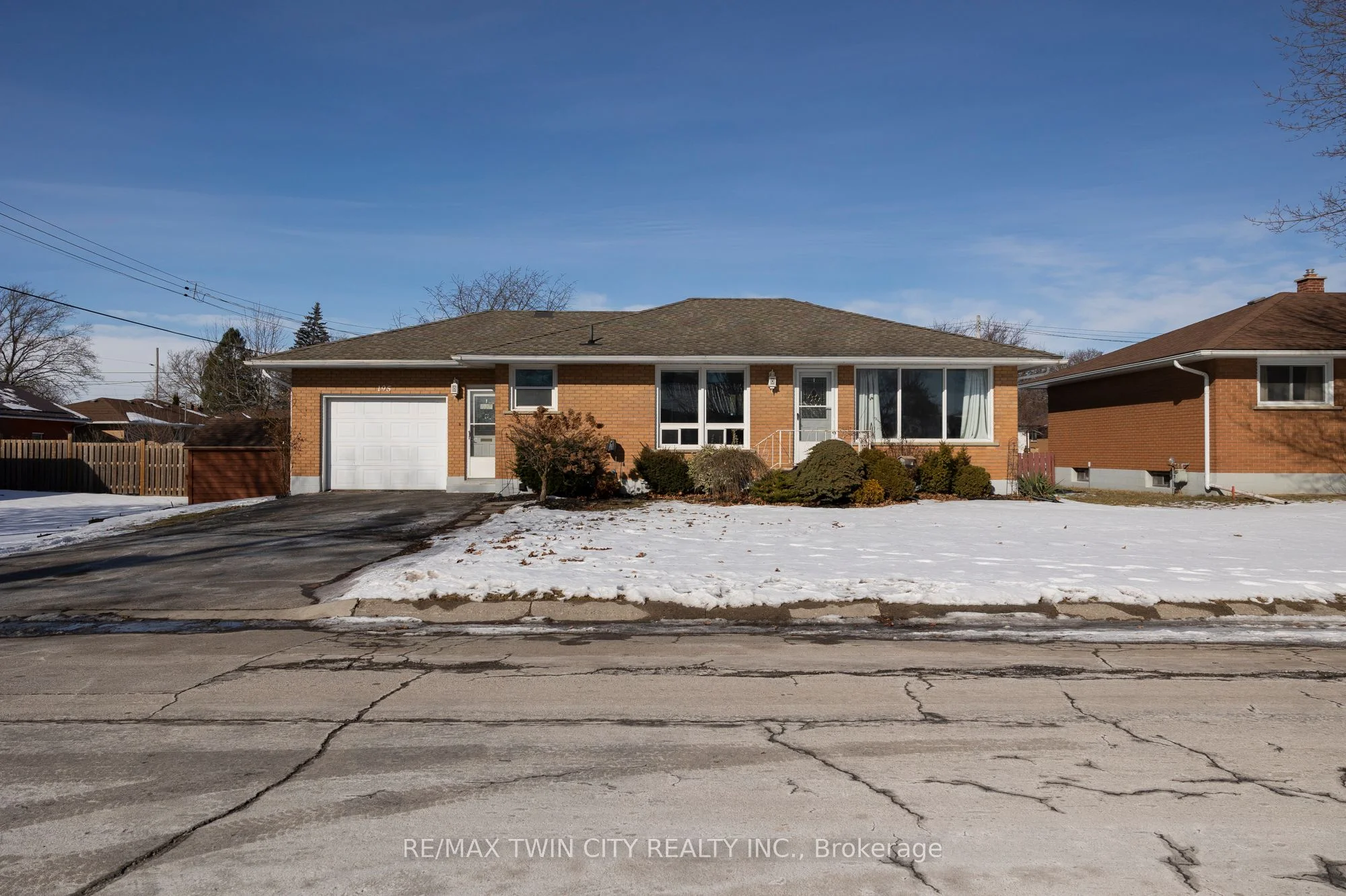 195 Connaught Avenue, Norfolk, On N4b 1l2