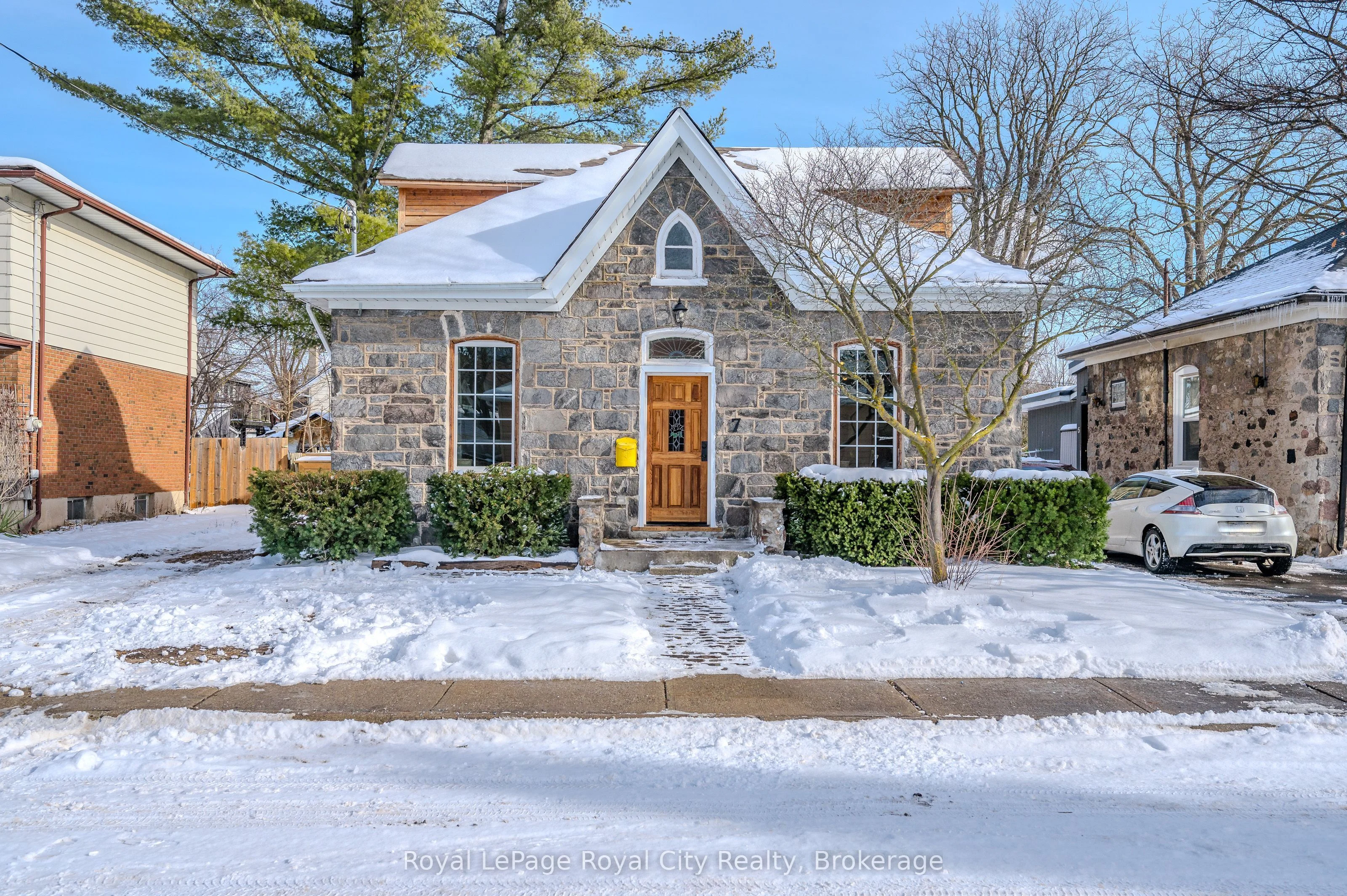Detached in Cambridge