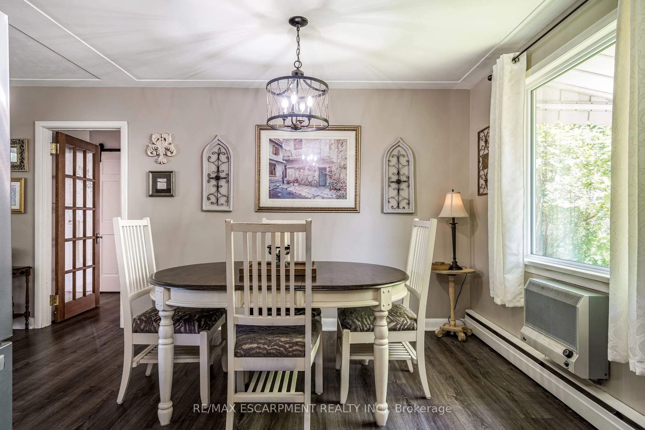 328 Fairview Avenue W, Haldimand, ON N1A 1M3