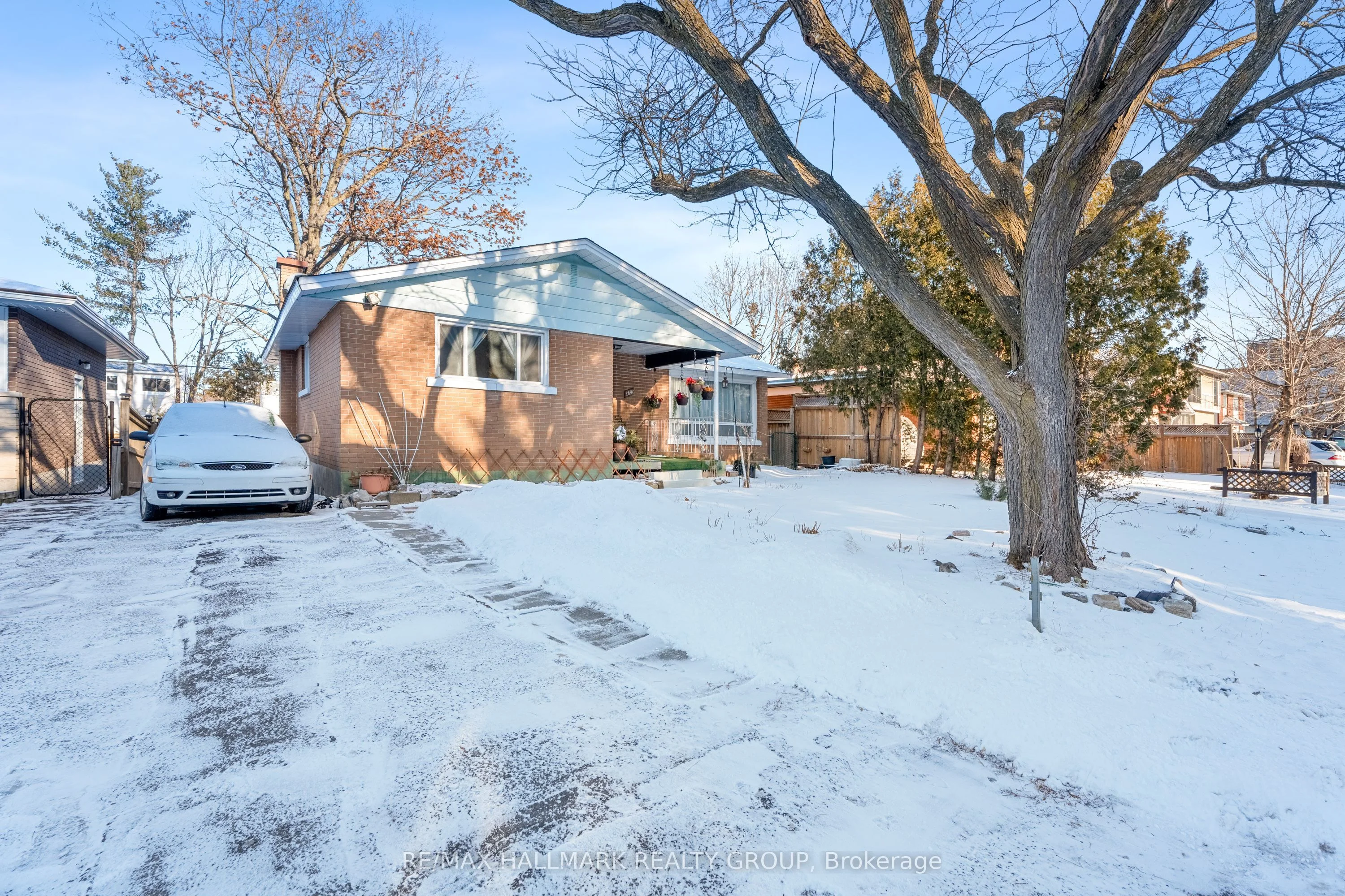 2691 Marie Street, Britannia - Lincoln Heights And Area, On K2b 7e3
