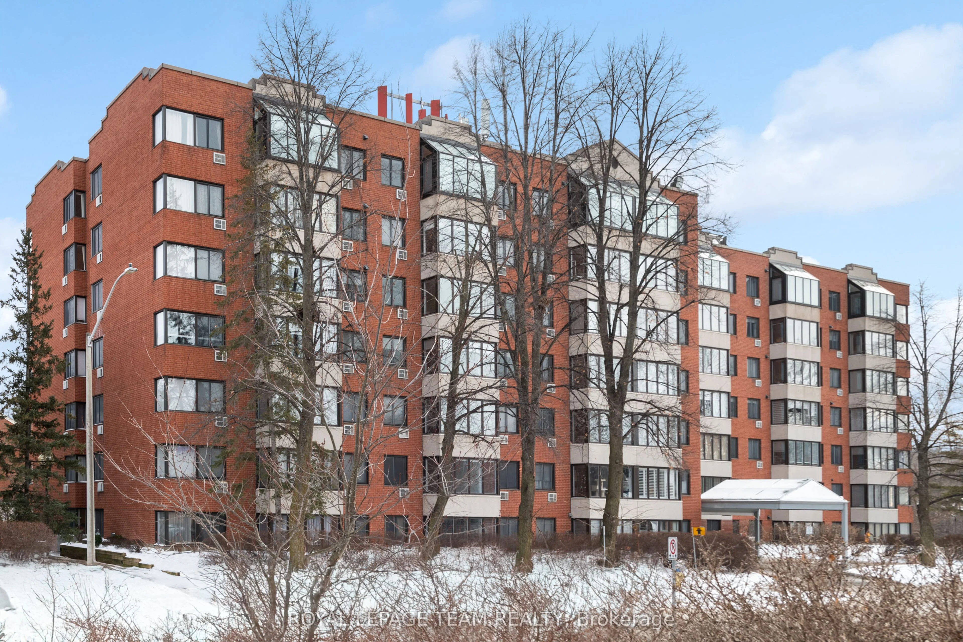 225 Alvin Road 715, Manor Park - Cardinal Glen And Area, On K1k 4h6