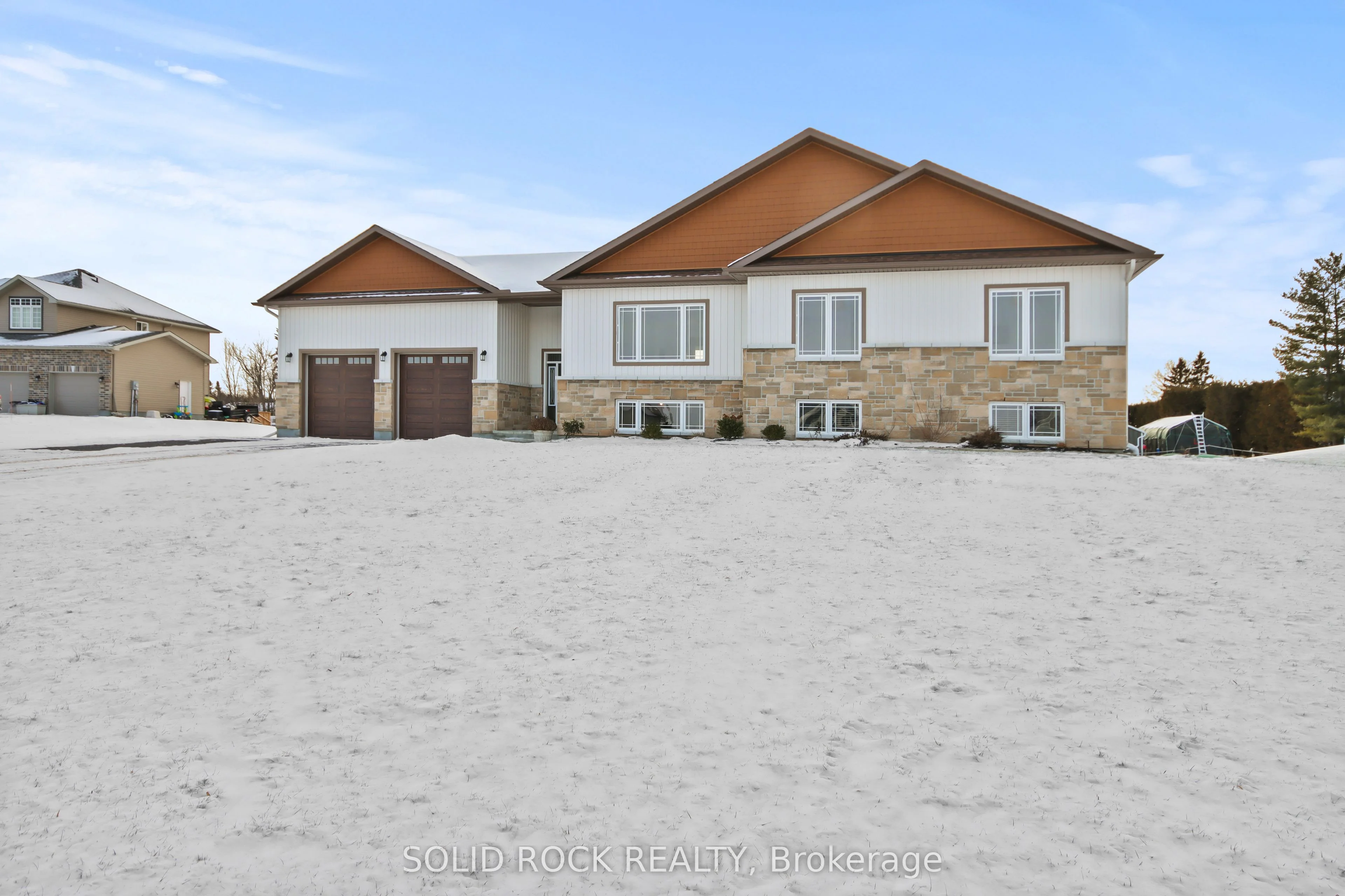 Detached in McNab/Braeside