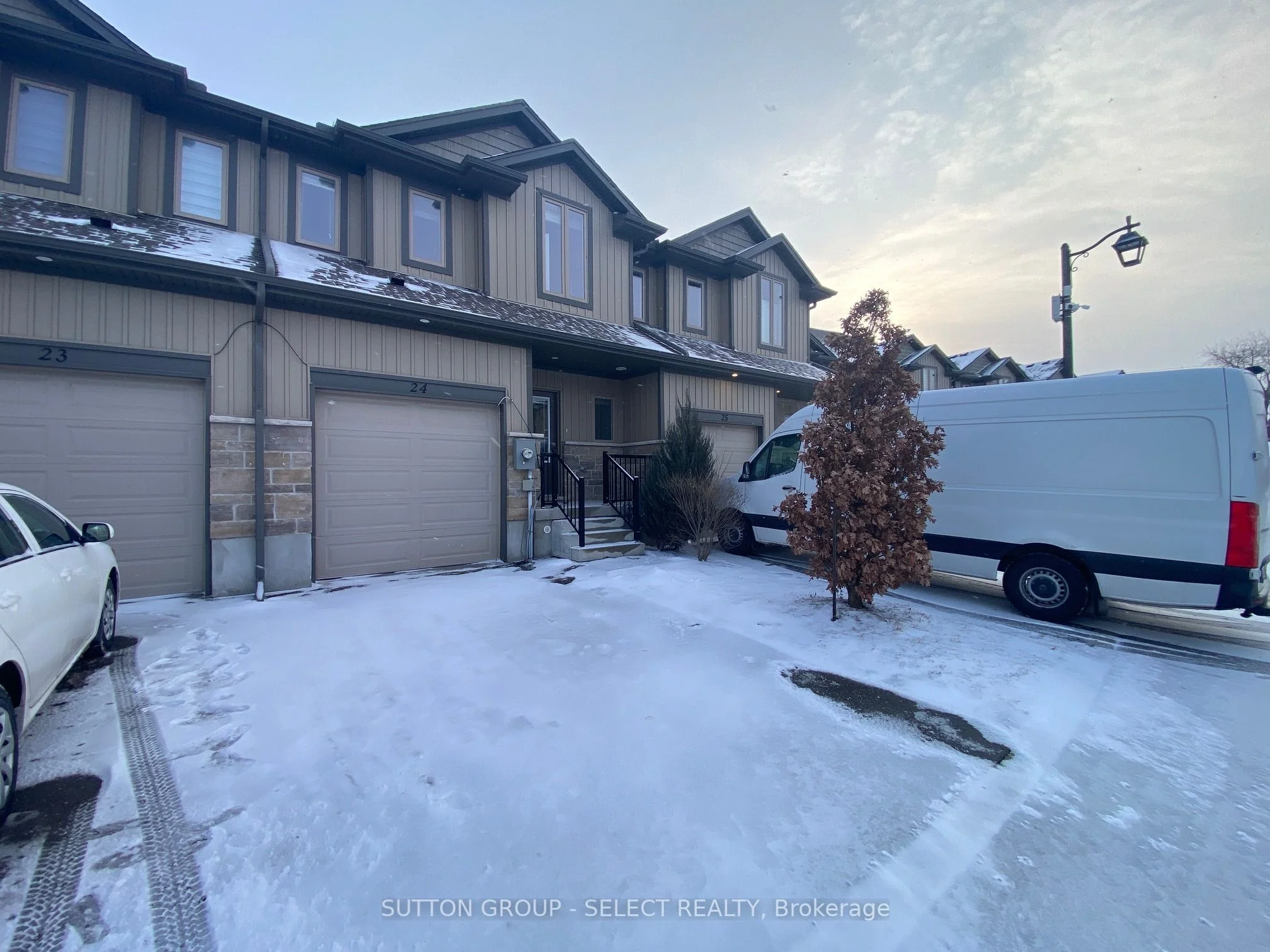 1023 Devonshire Avenue 24, Woodstock, On N4s 0e7