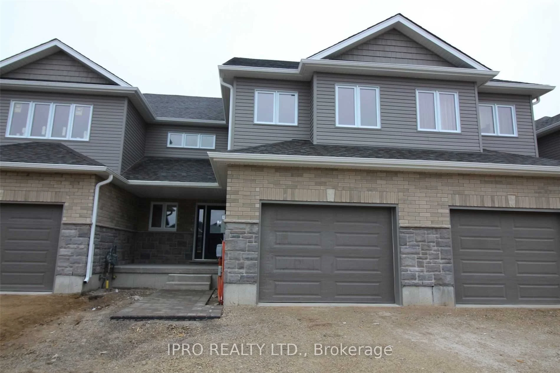 141 Halls Drive, Centre Wellington, On N0b 1s0