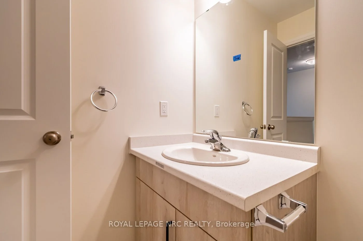 397 Garrison Road 4 A, Fort Erie, ON L2A 1N1