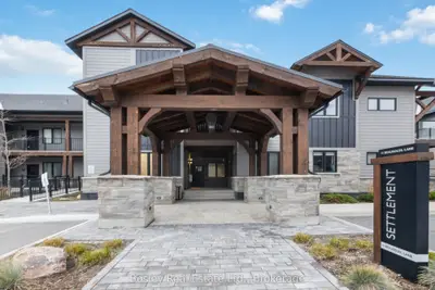 11 Beausoleil Lane 202, Blue Mountains, On L9y 0h2