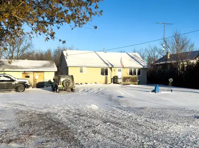7623 Flewellyn Road, Stittsville - Munster - Richmond, On K2s 1b6