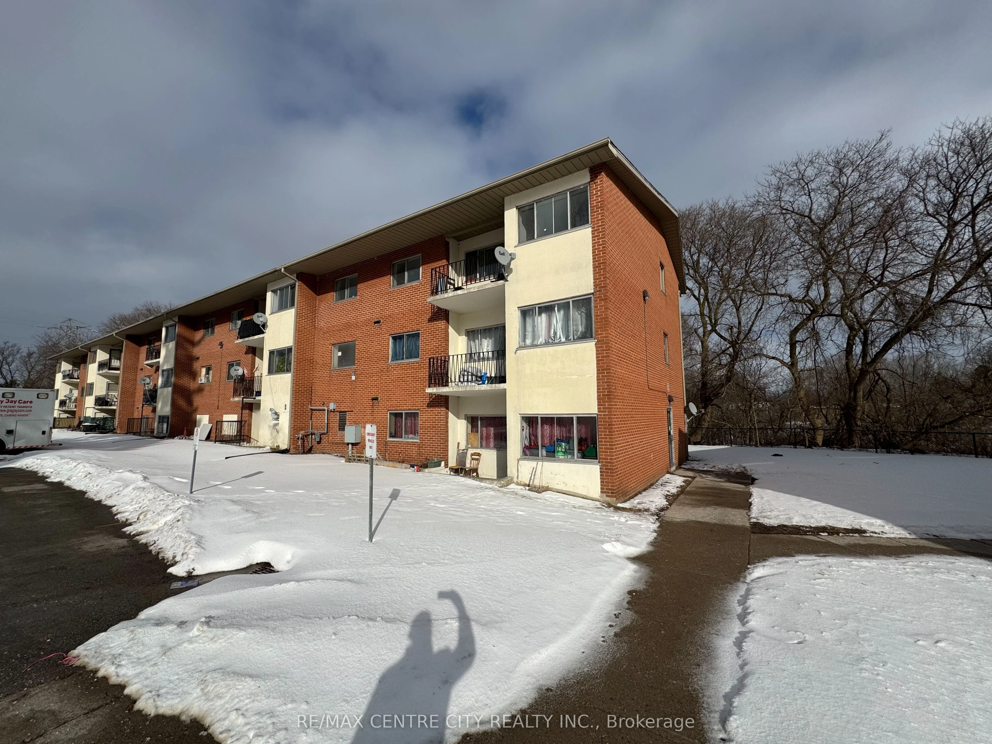 Condo Apartment in London East