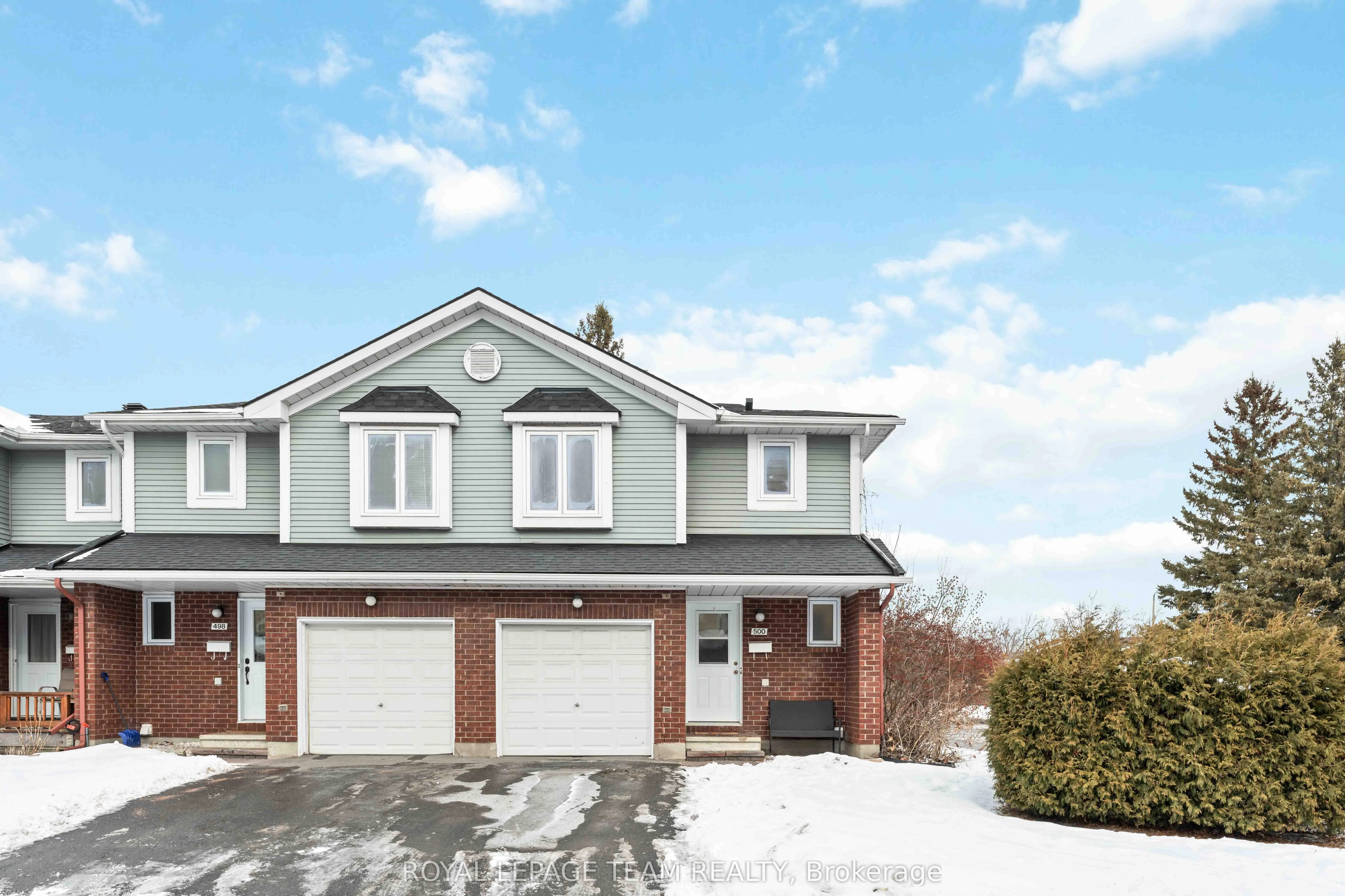 Condo Townhouse in Orleans - Cumberland and Area