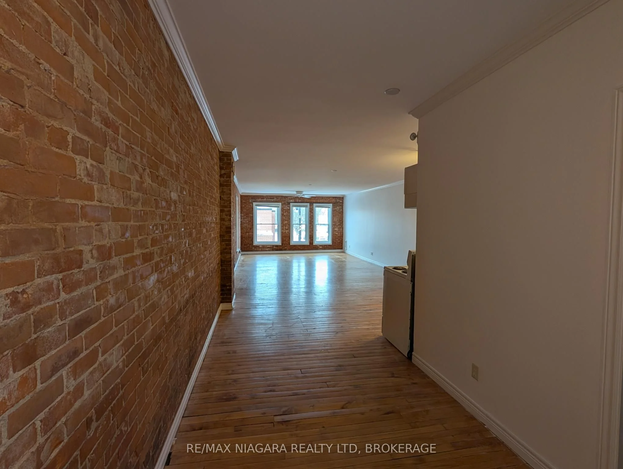 296 Ridge Road N, Fort Erie, On L0s 1n0