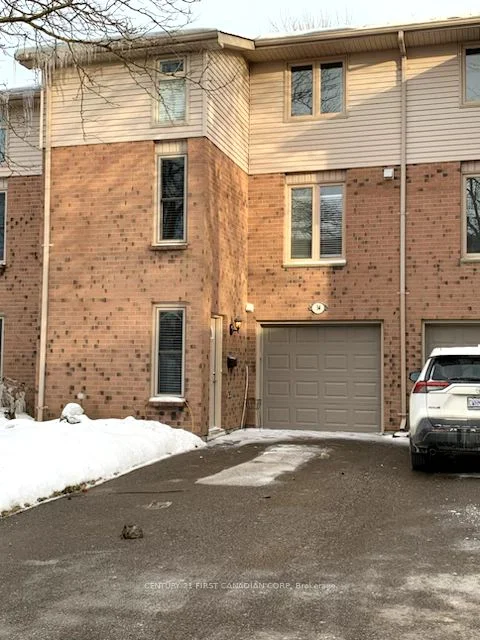 Condo Townhouse in London North