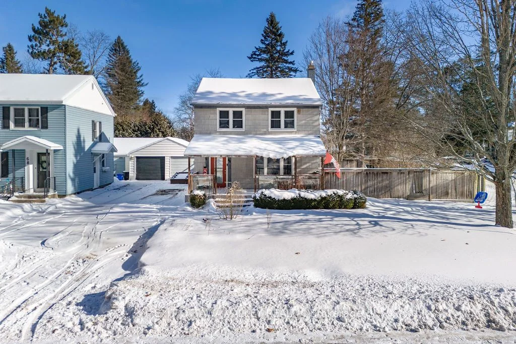 Detached in Deep River