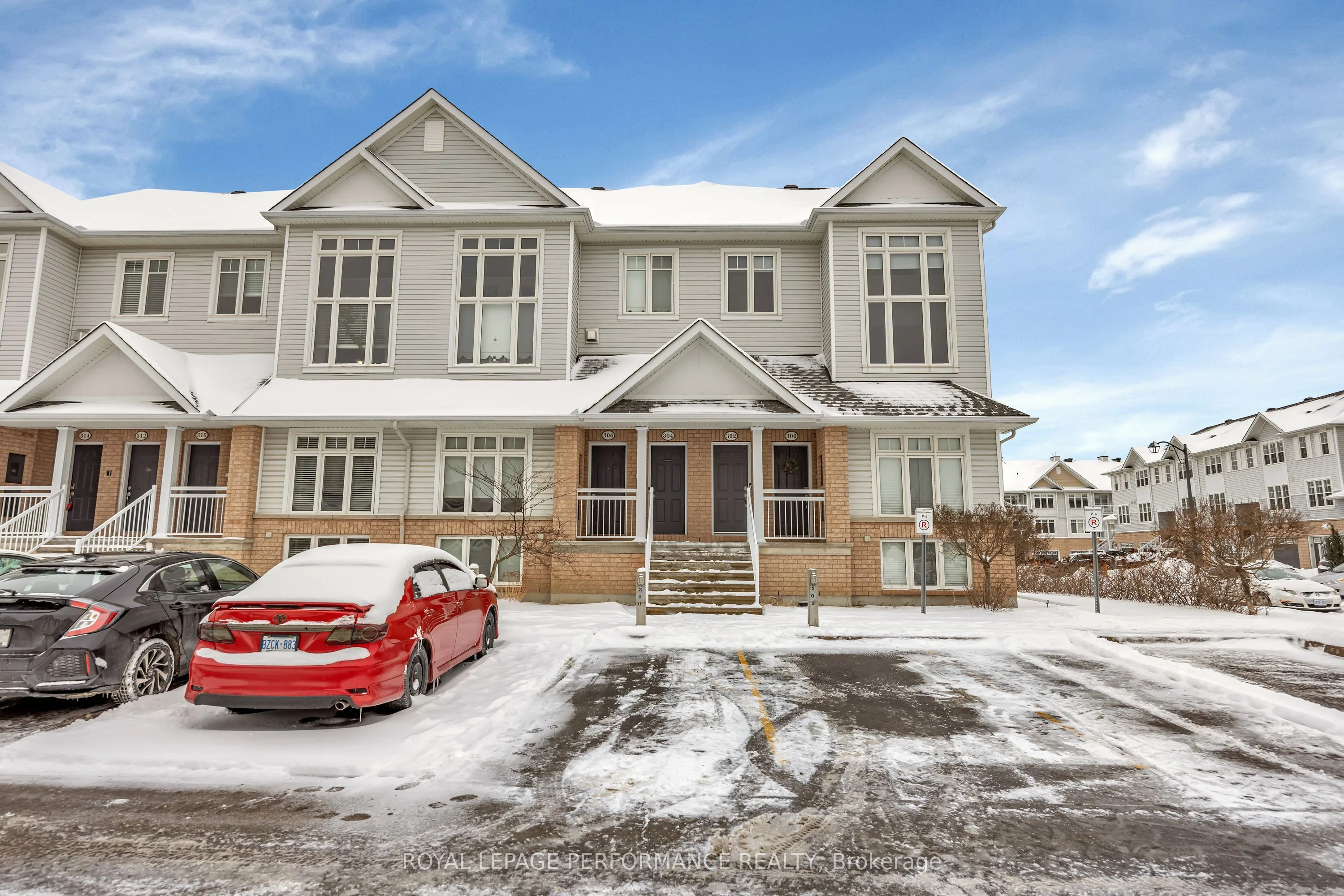 302 Galston, Orleans - Convent Glen And Area, On, K1w 0g3