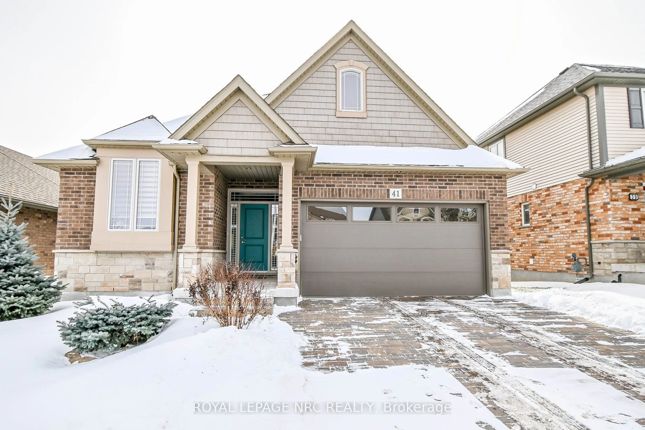 Detached in Thorold