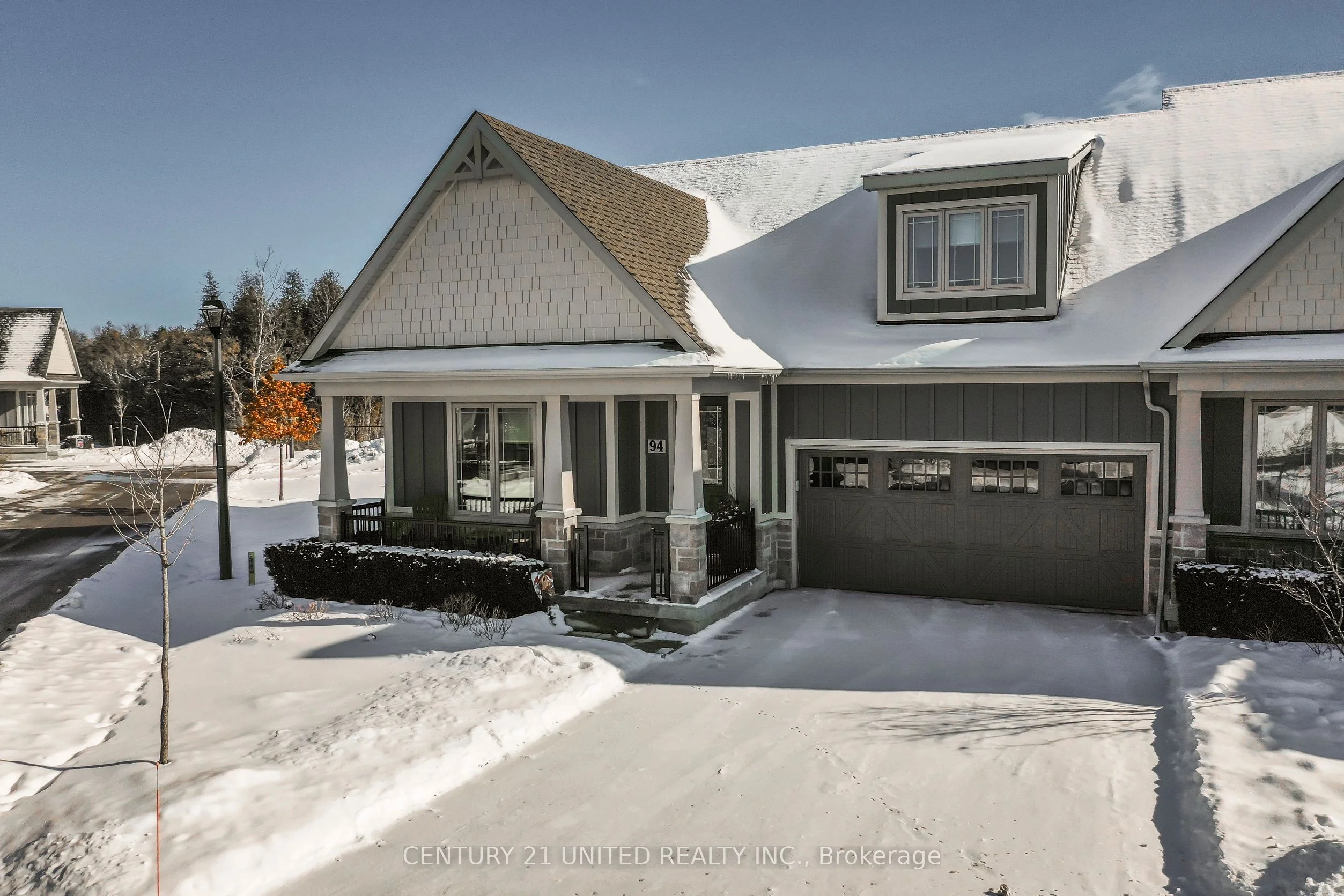Condo Townhouse in Peterborough