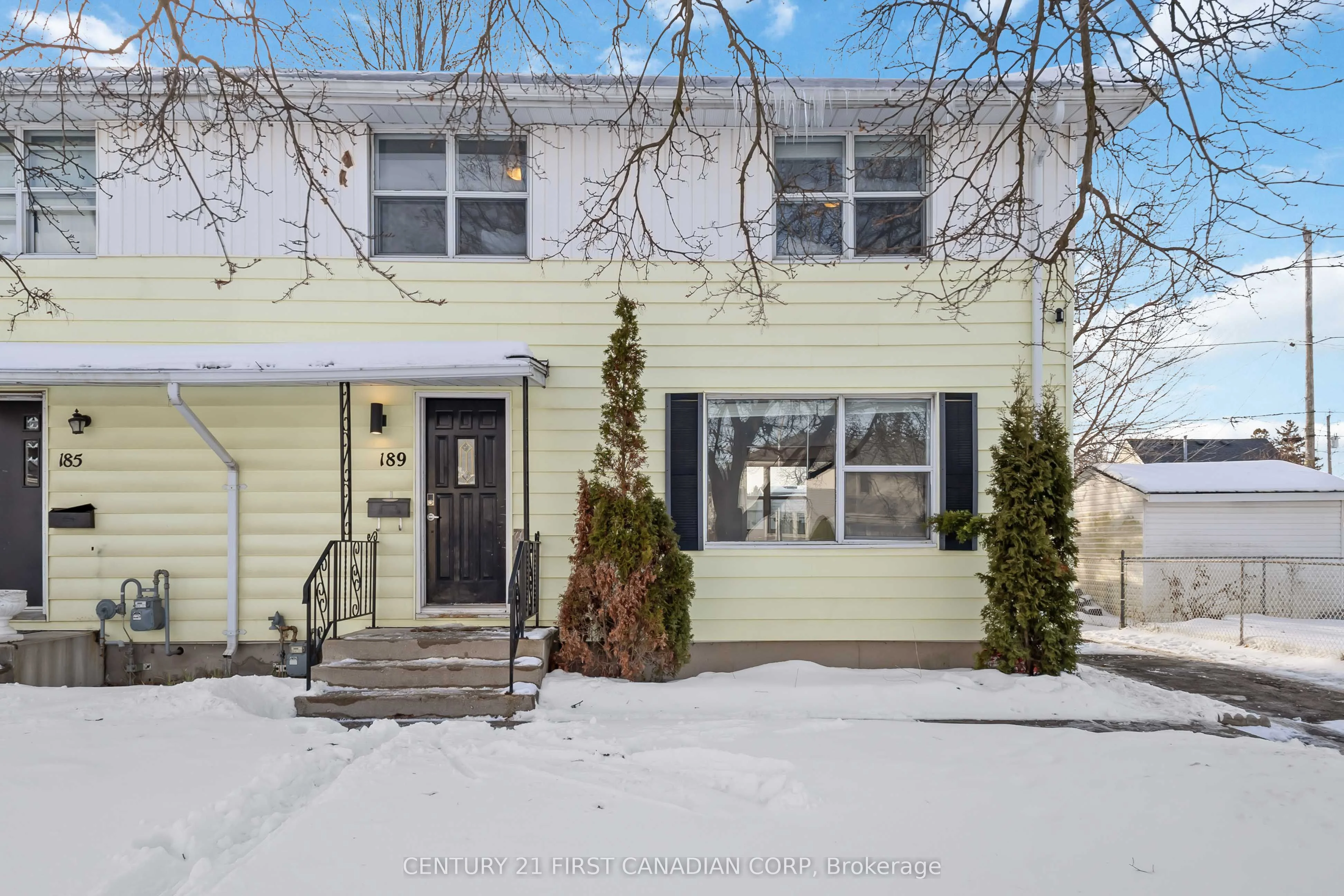 Semi-Detached in London East