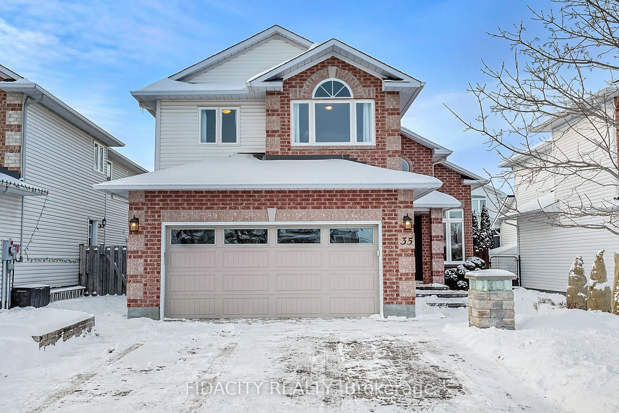 Detached in Stittsville - Munster - Richmond