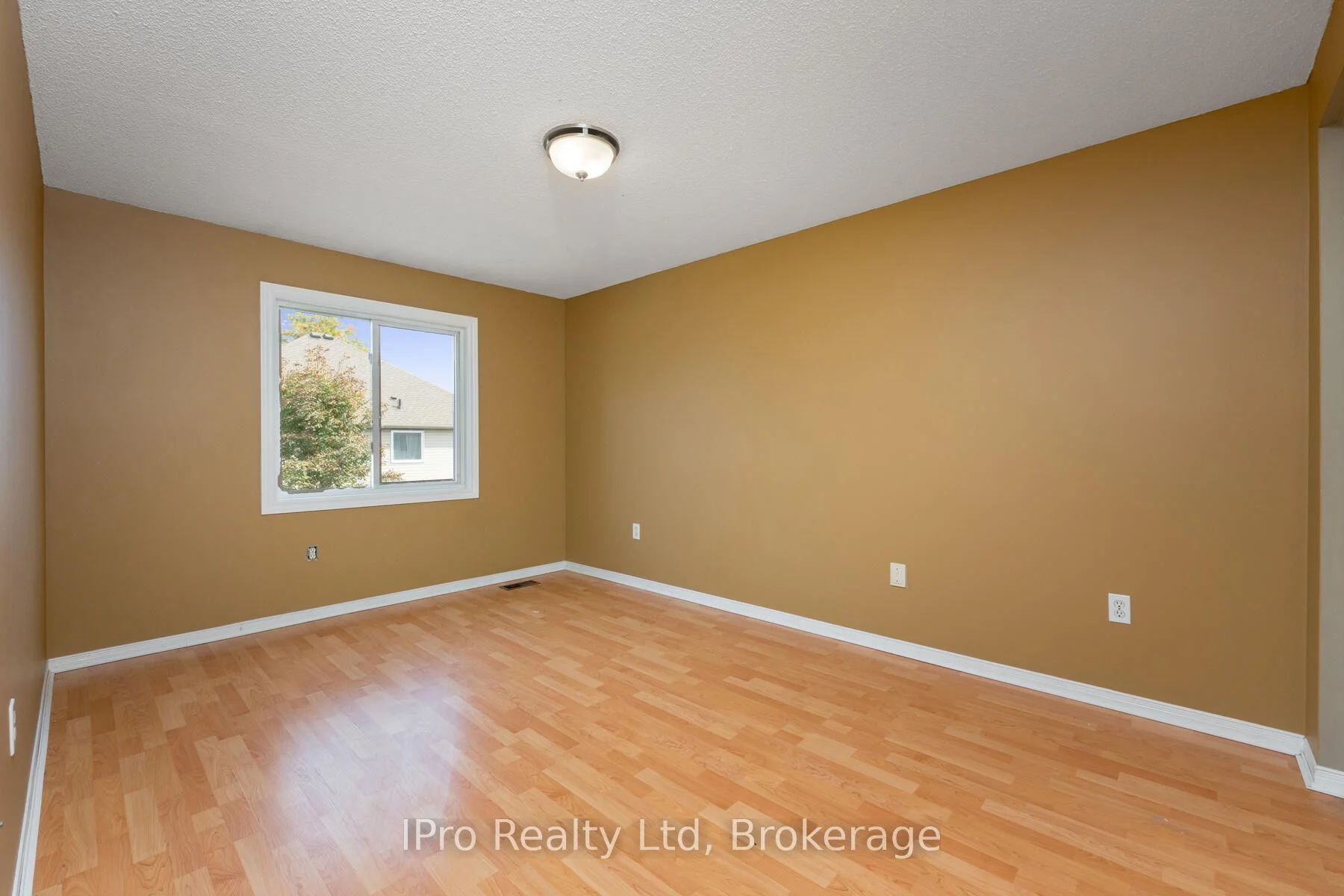 240 LONDON ROAD WEST Road 89, Guelph, ON N1H 8N8