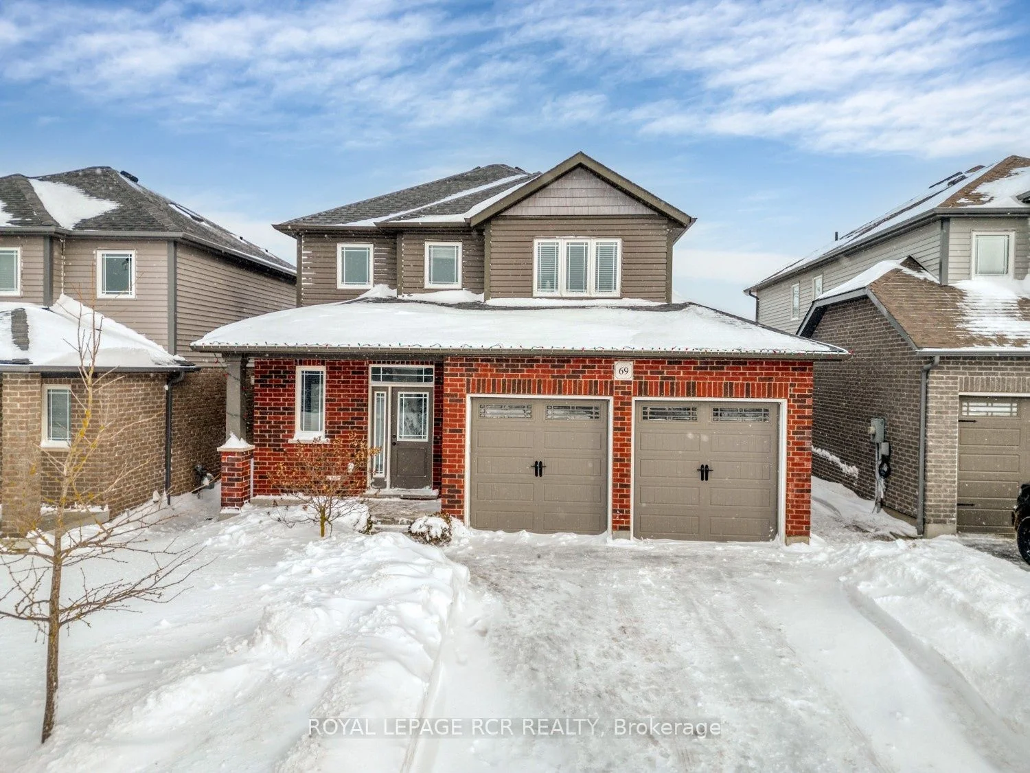 Detached in East Luther Grand Valley