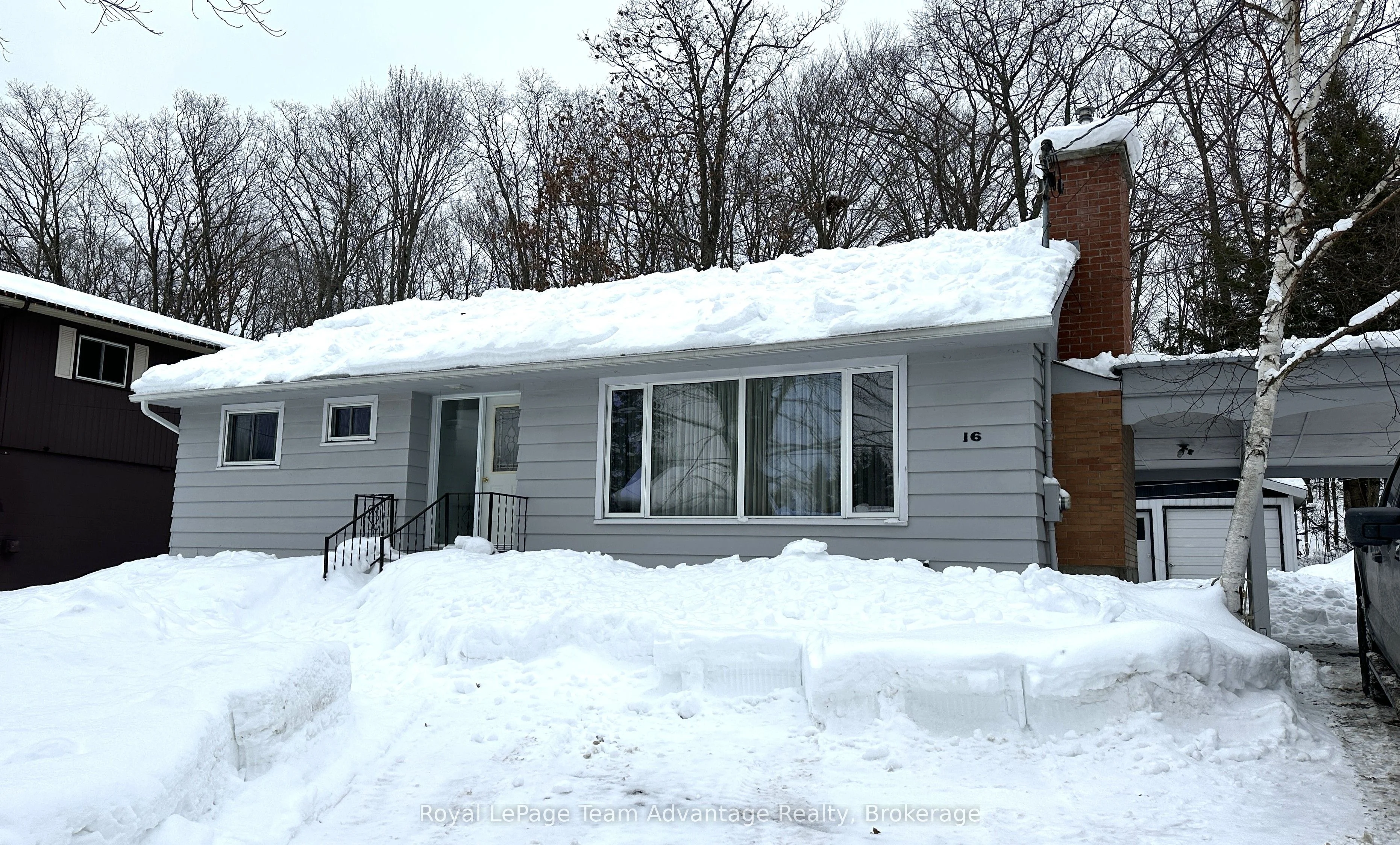16 Isabella Street, Parry Sound, On P2a 1l8