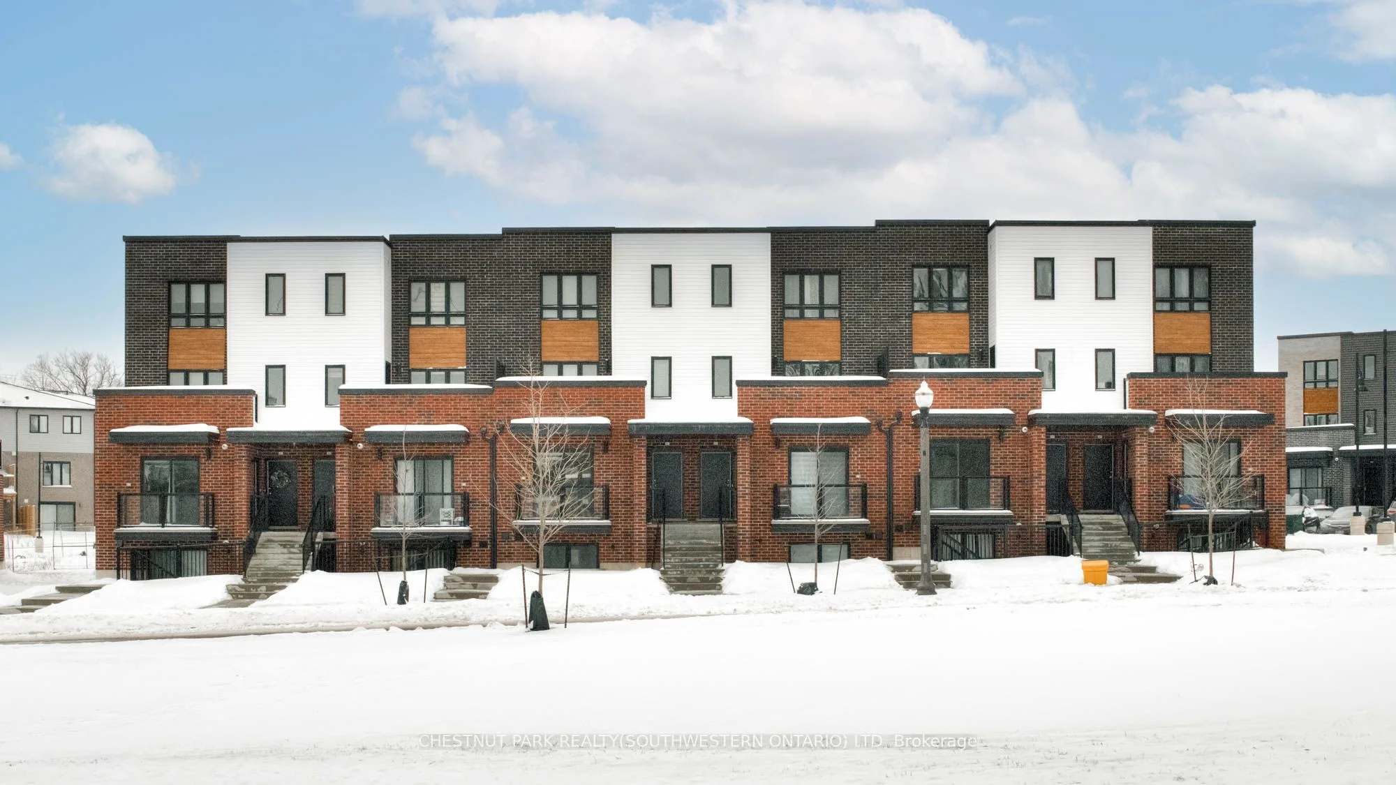 Condo Townhouse in Kitchener
