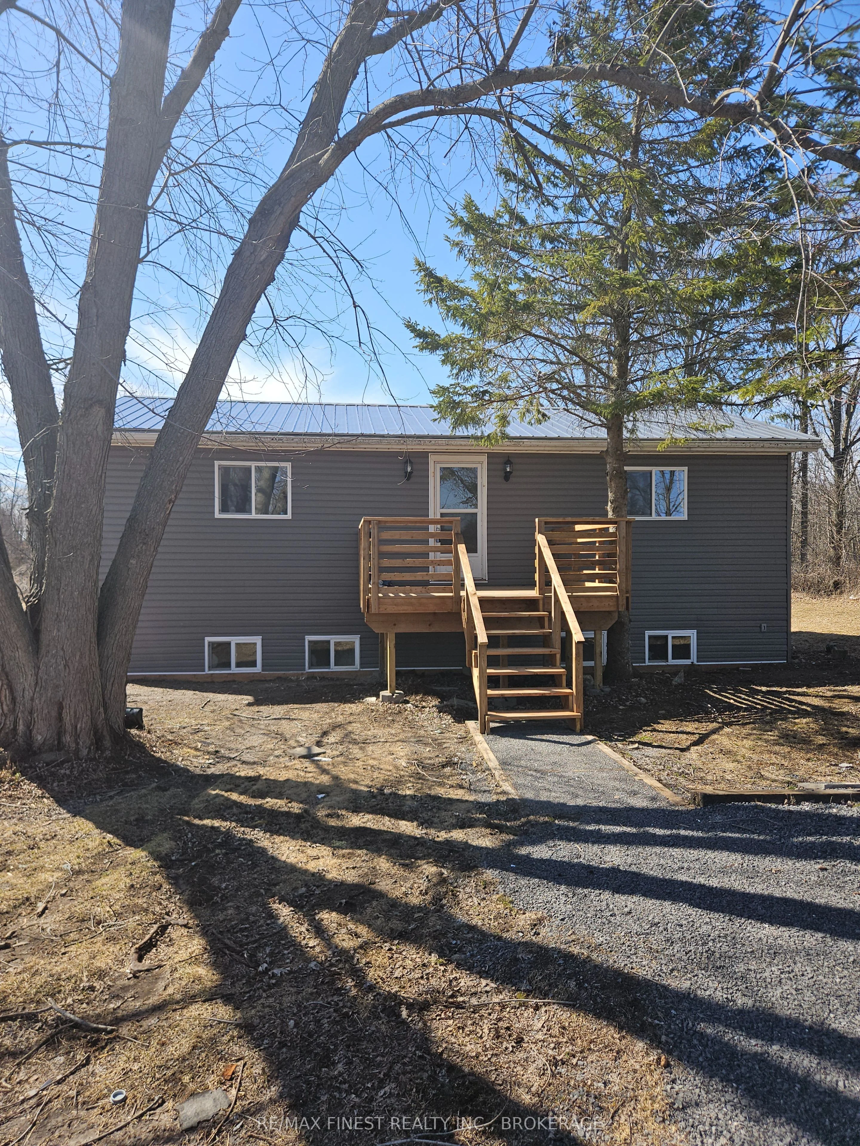 Rural Residential in Loyalist