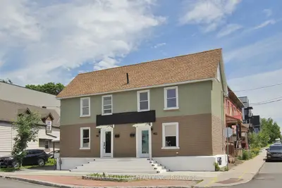 Duplex in West Centre Town
