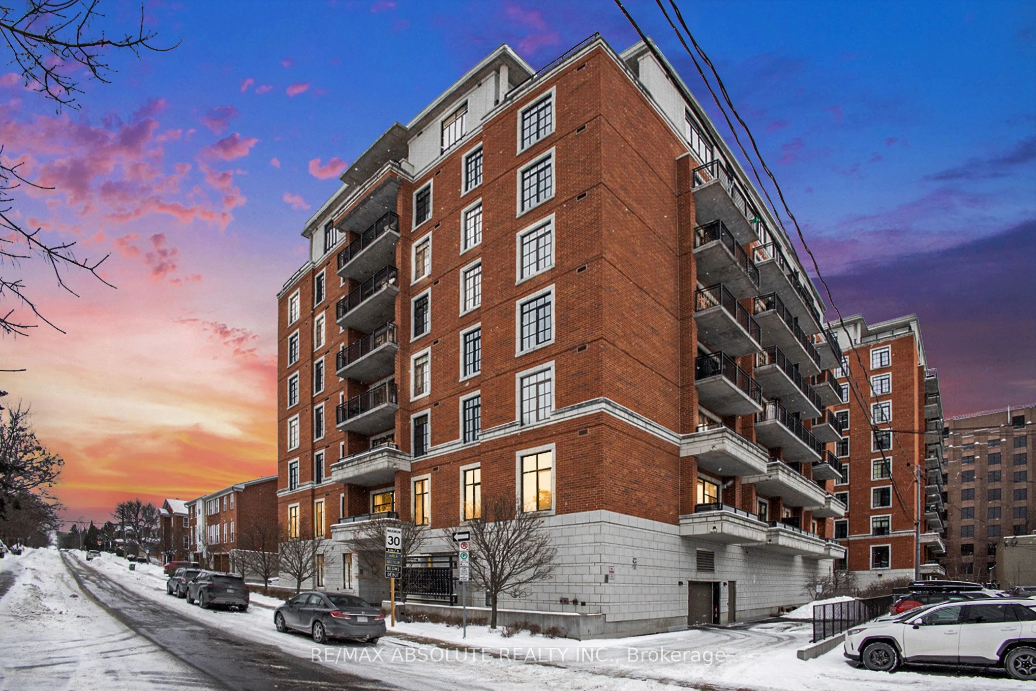 Condo Apartment in Dows Lake - Civic Hospital and Area