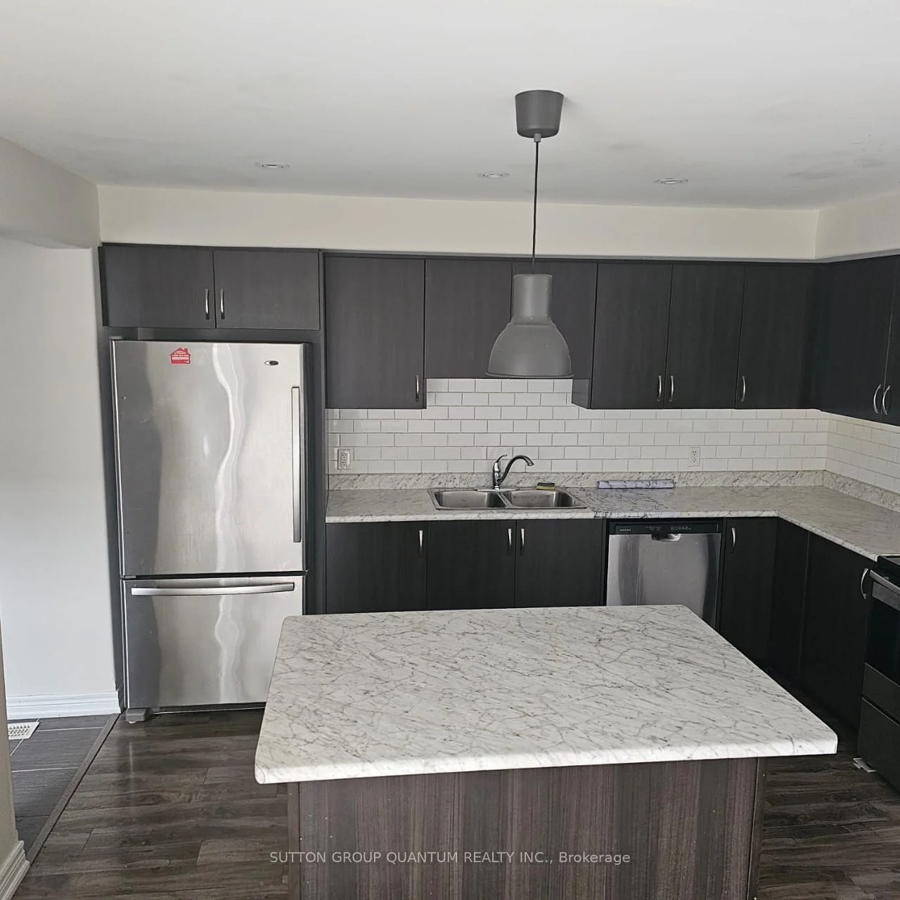 Att/Row/Townhouse in Peterborough