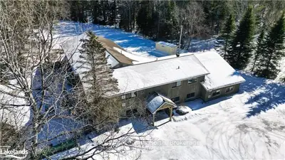 2483 Old Muskoka Road, Huntsville, On P0b 1m0