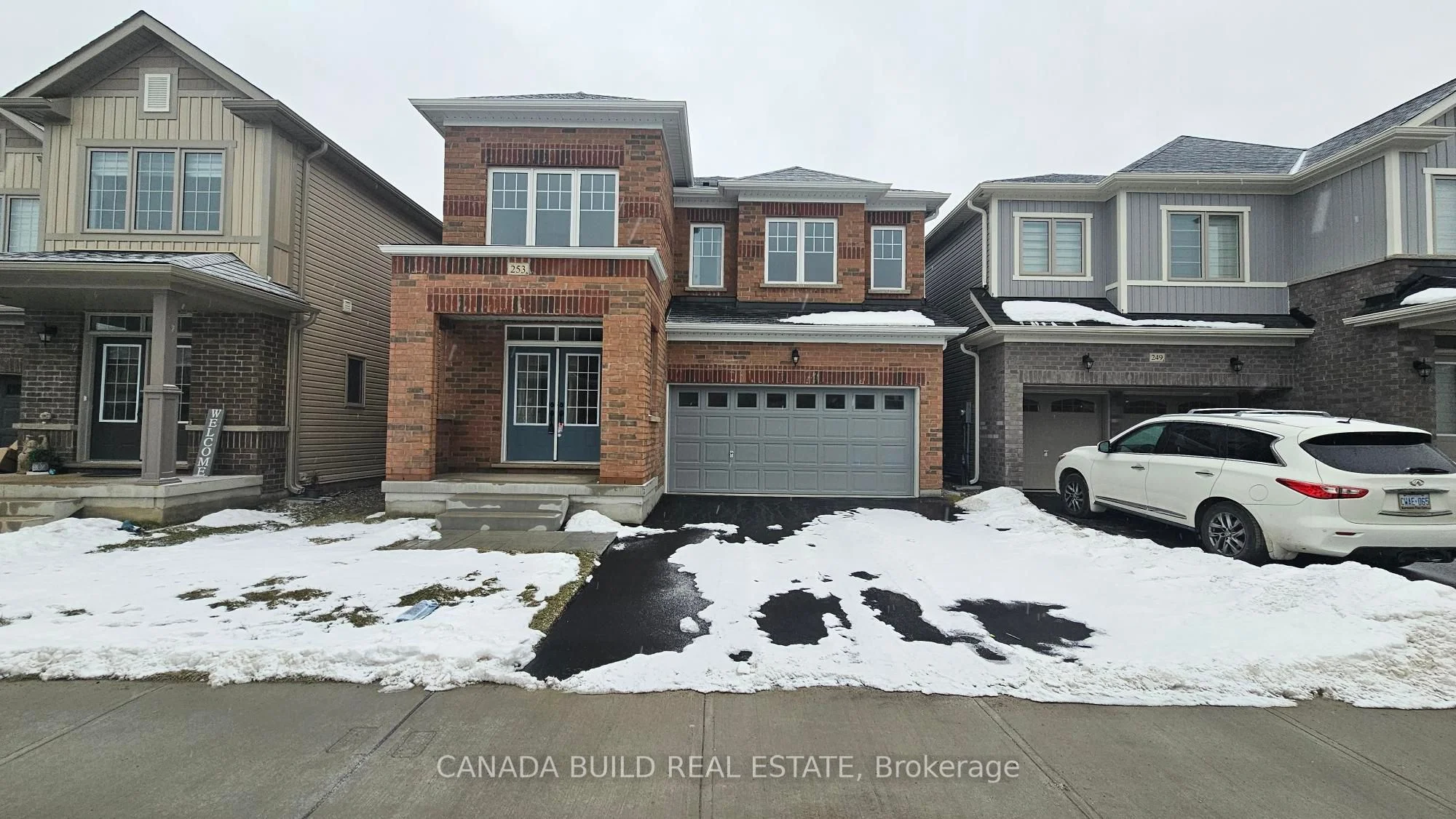 Detached in Shelburne