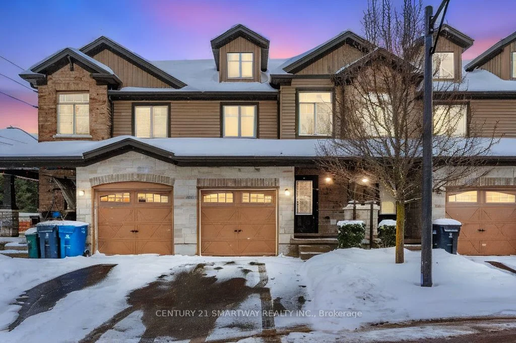 Condo Townhouse in Guelph