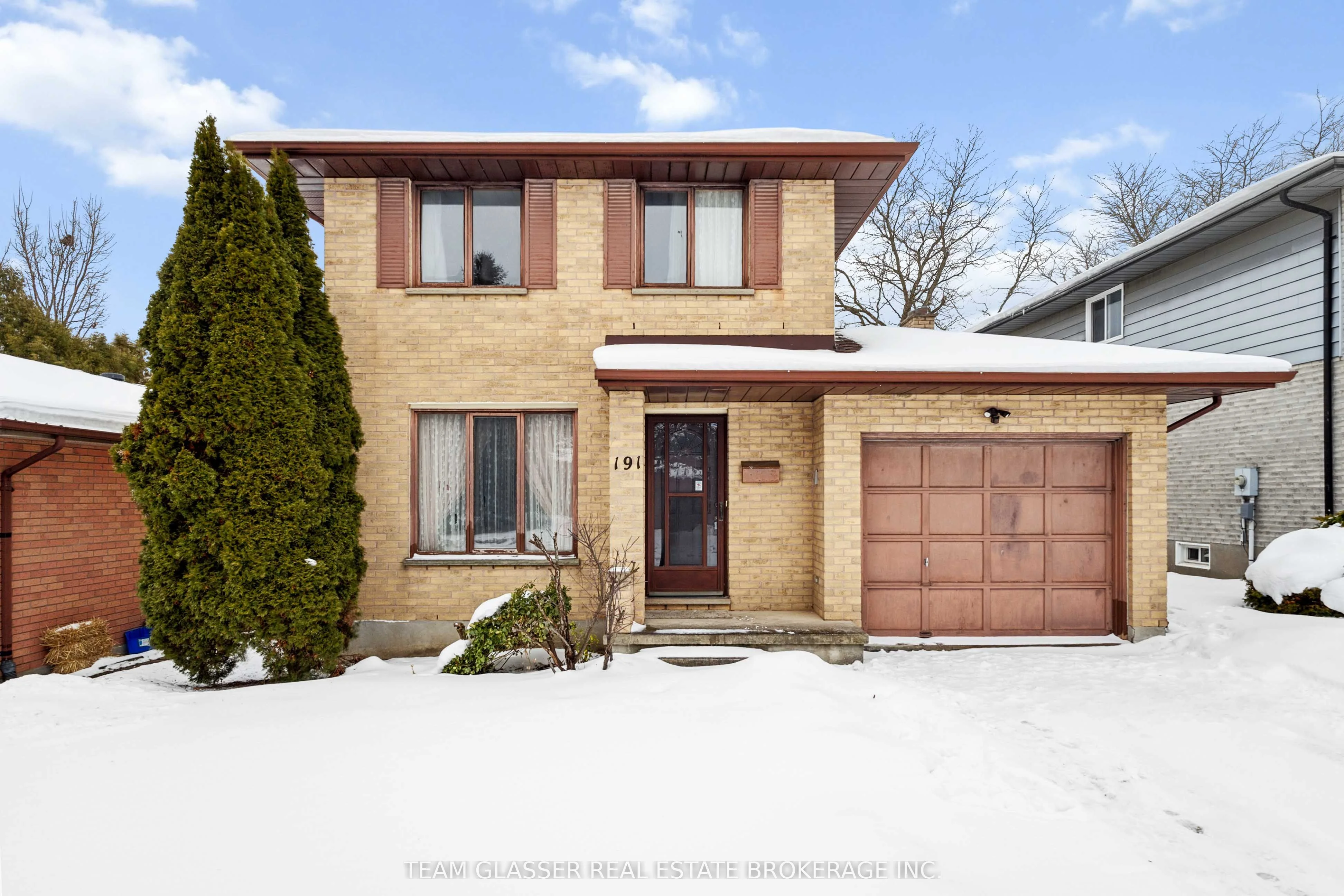 191 Walmer Grove, London North, On N6g 4g8