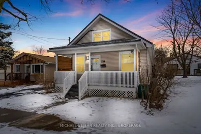 Detached in Thorold