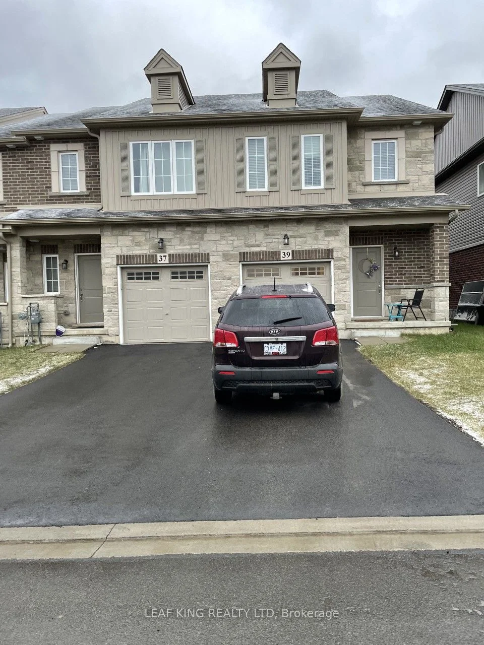 Att/Row/Townhouse in Hamilton