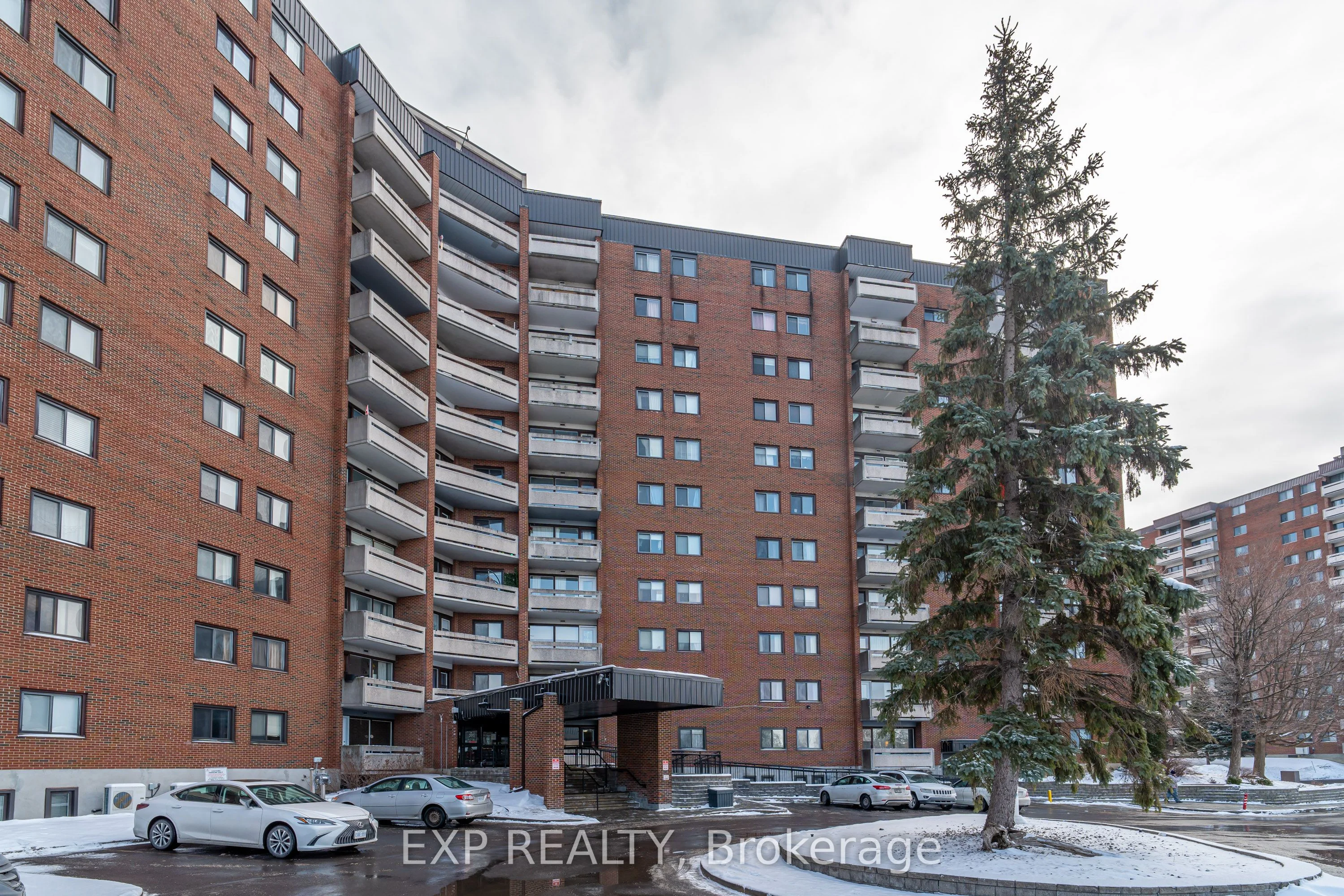 Condo Apartment in Crystal Bay - Rocky Point - Bayshore