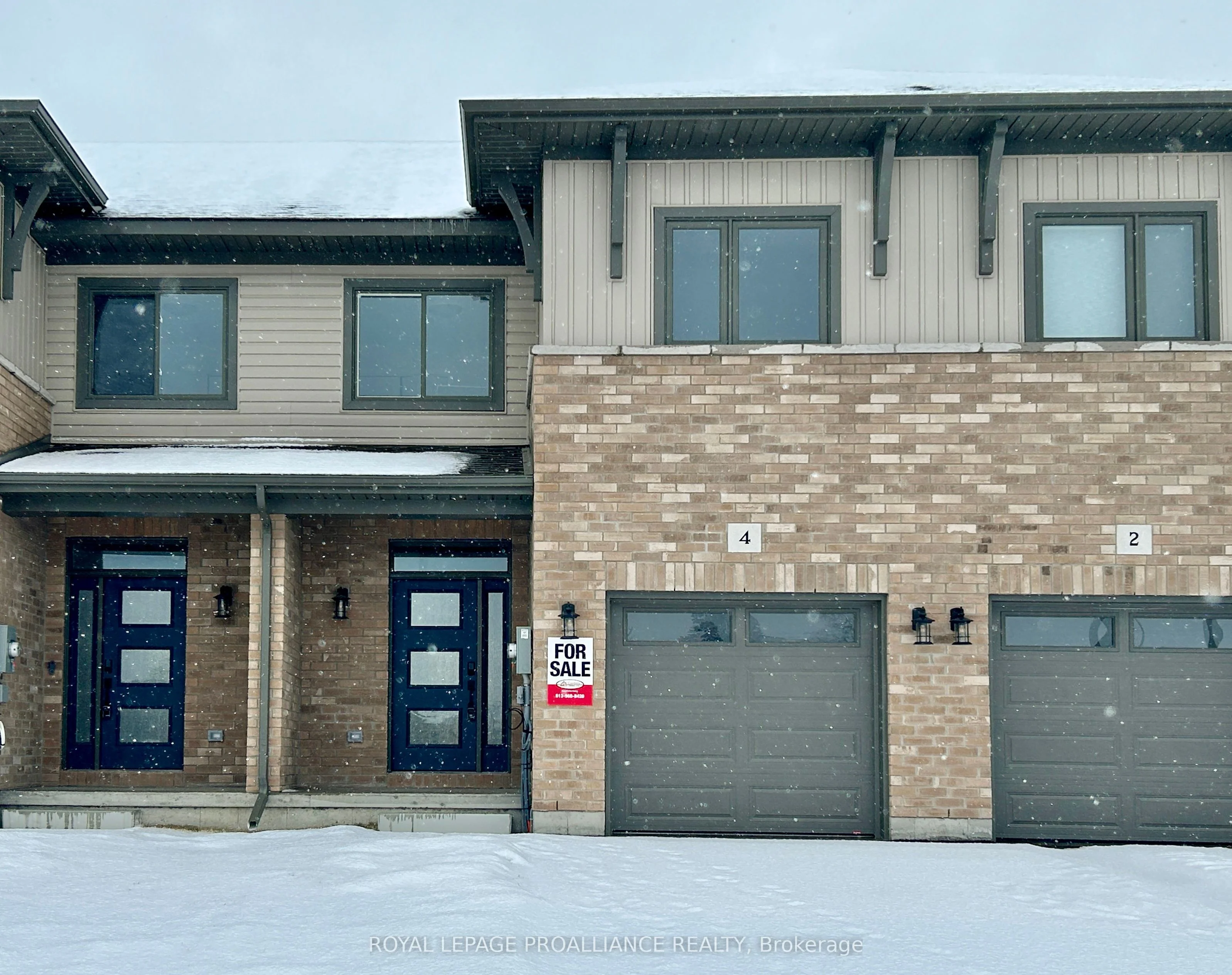 Detached in Belleville
