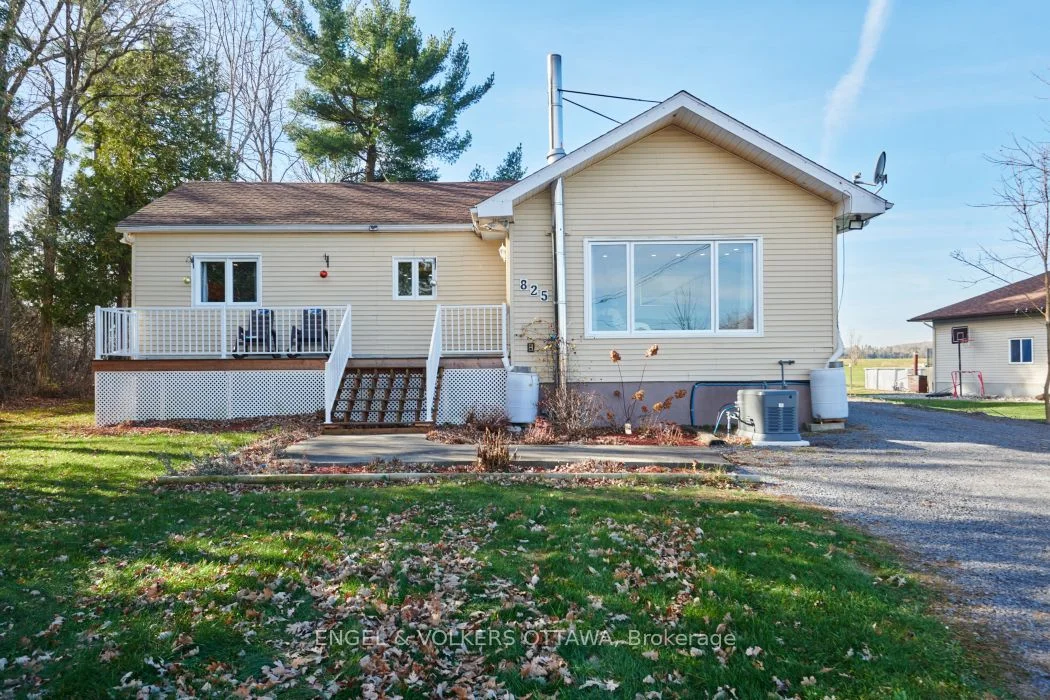 Detached in Alfred and Plantagenet