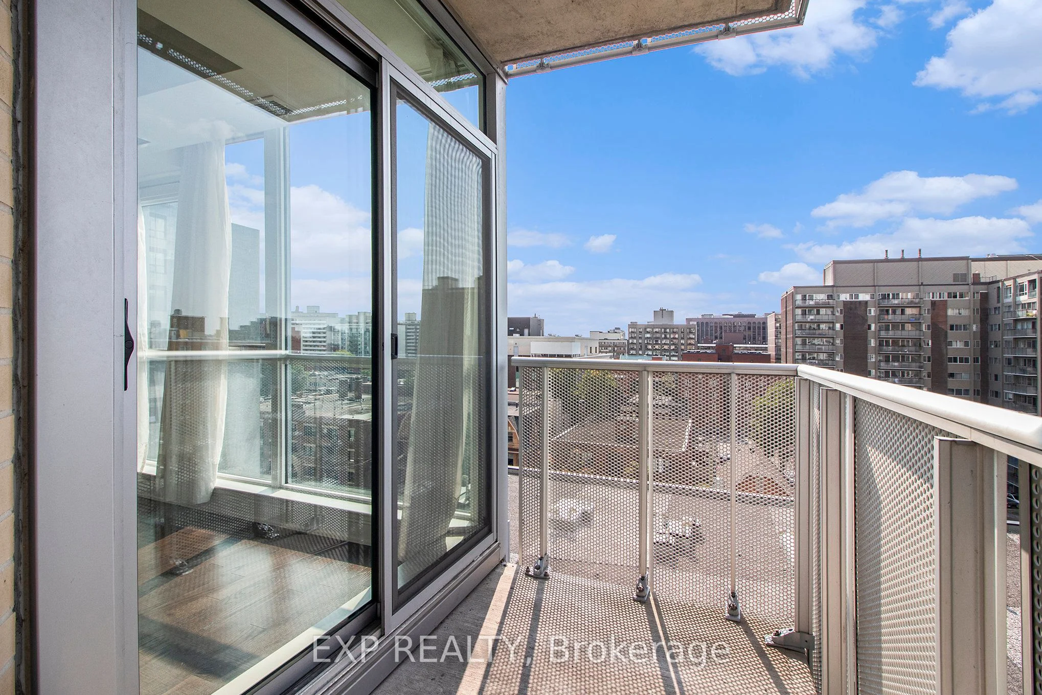 40 NEPEAN Street 705, Ottawa Centre, ON K2P 0X5