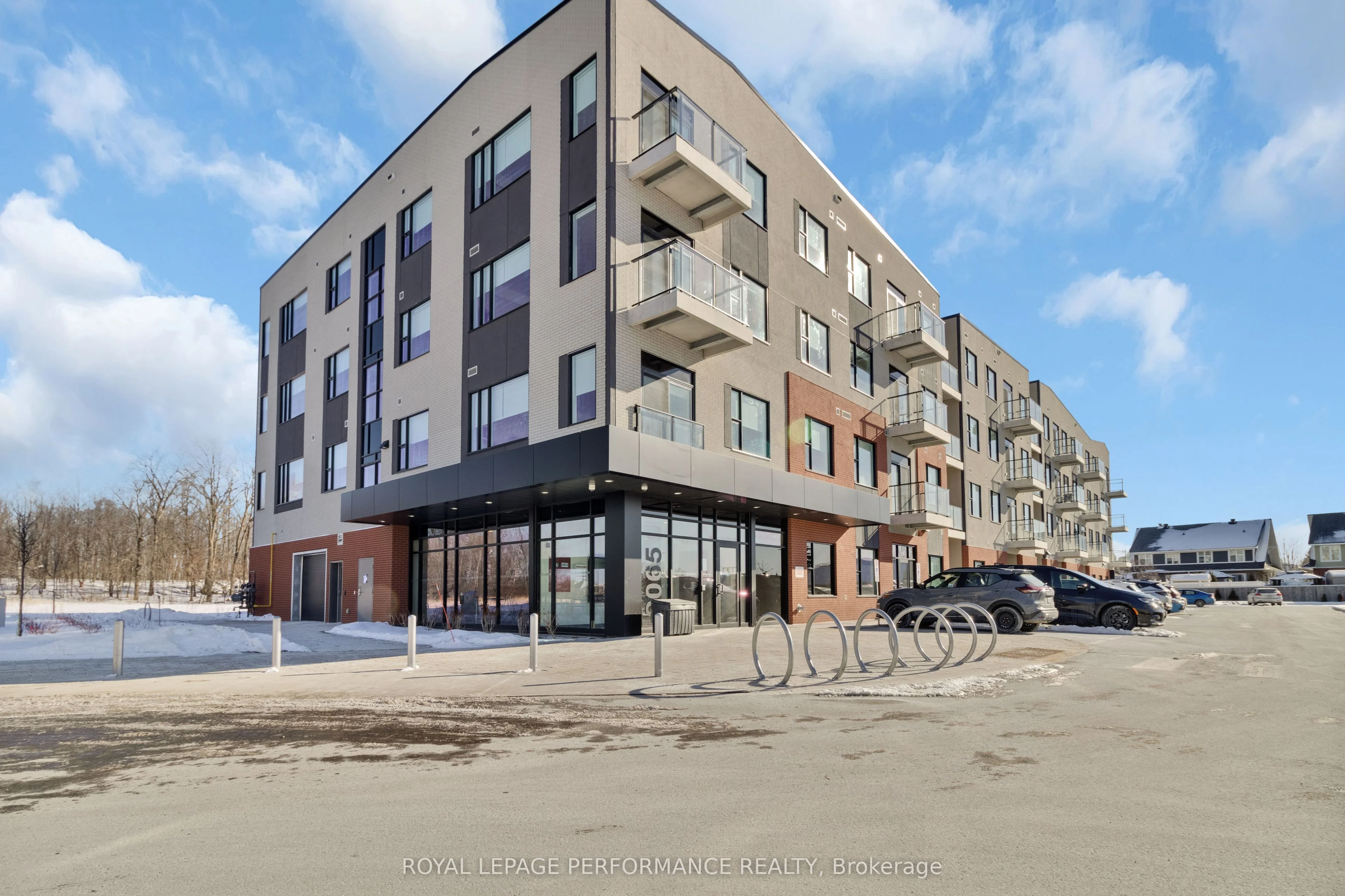 Condo Apartment in Orleans - Cumberland and Area