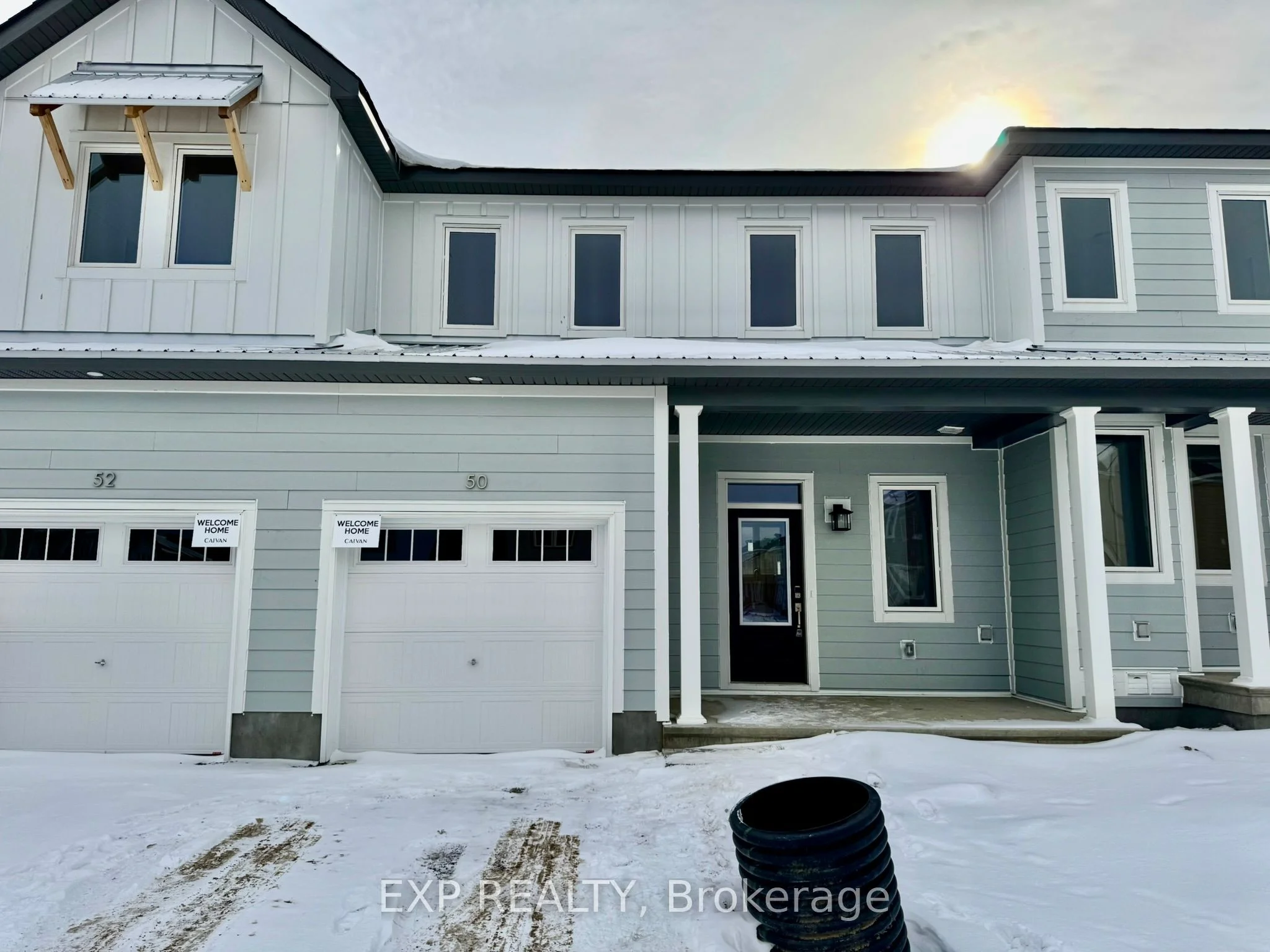 Att/Row/Townhouse in Stittsville - Munster - Richmond