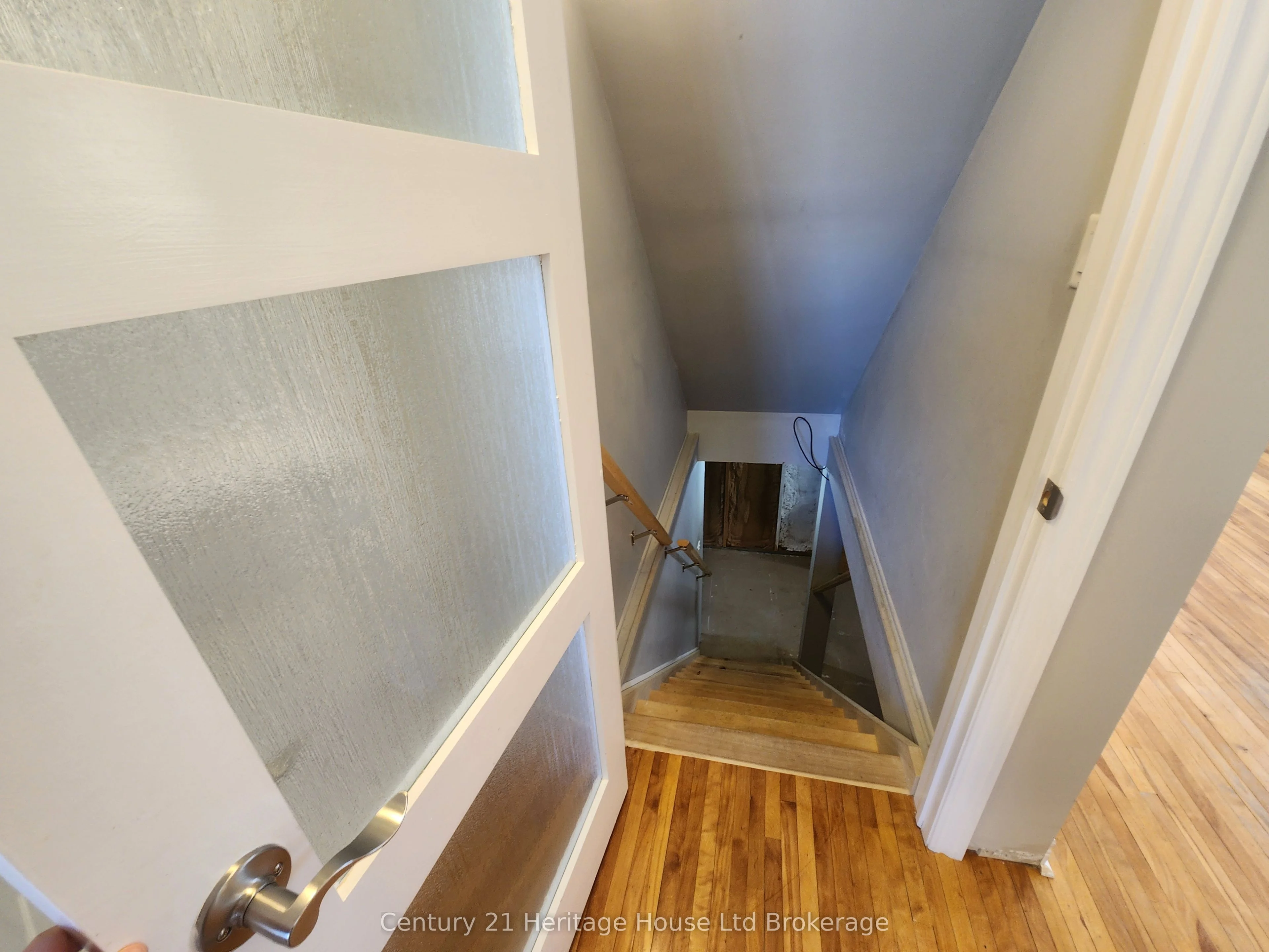 474 Salisbury Street, London East, ON N5Y 3B5