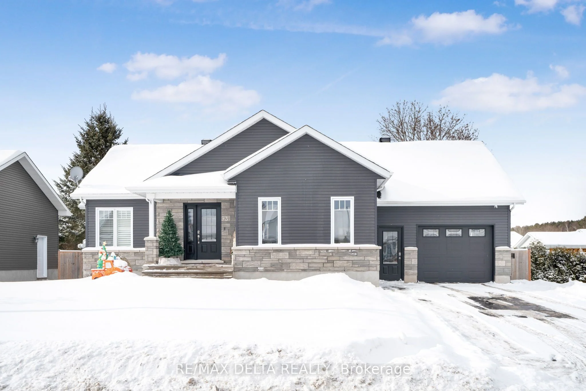 Detached in Alfred and Plantagenet