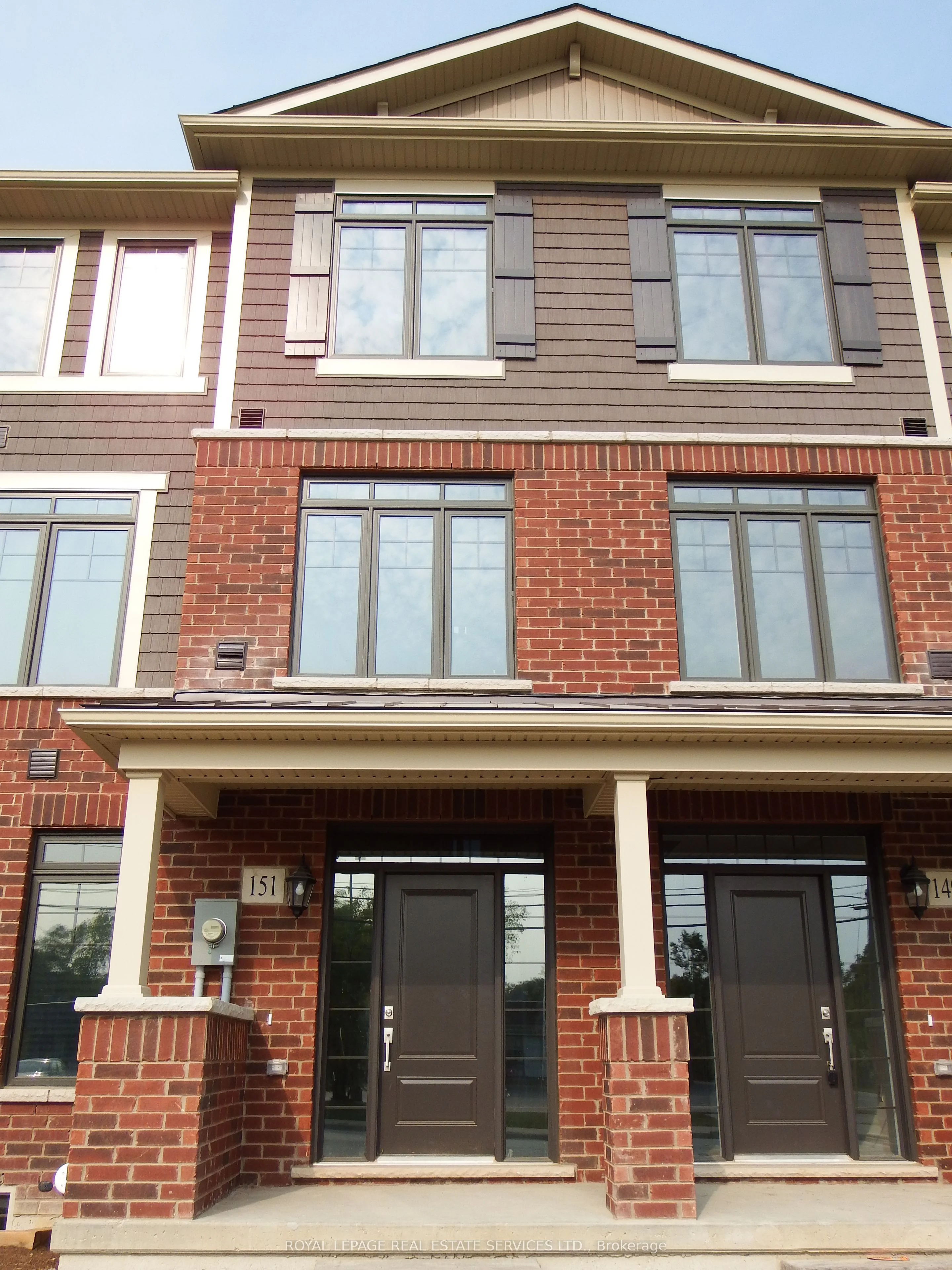 Att/Row/Townhouse in Hamilton