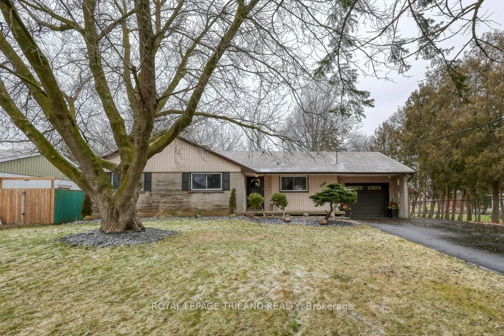 Detached in Central Elgin
