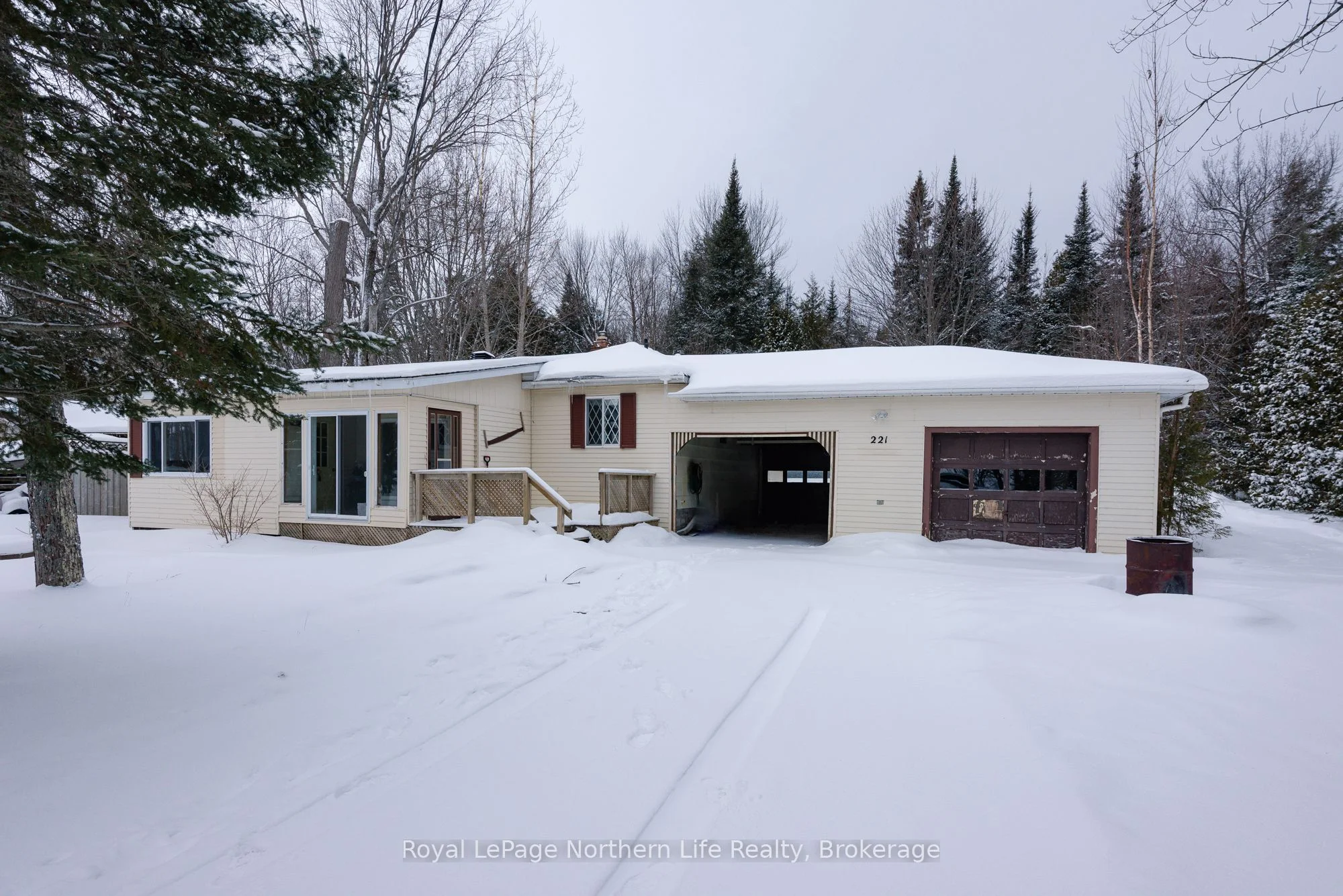 1580 Jocko Point Road, North Bay, On P1b 8g5