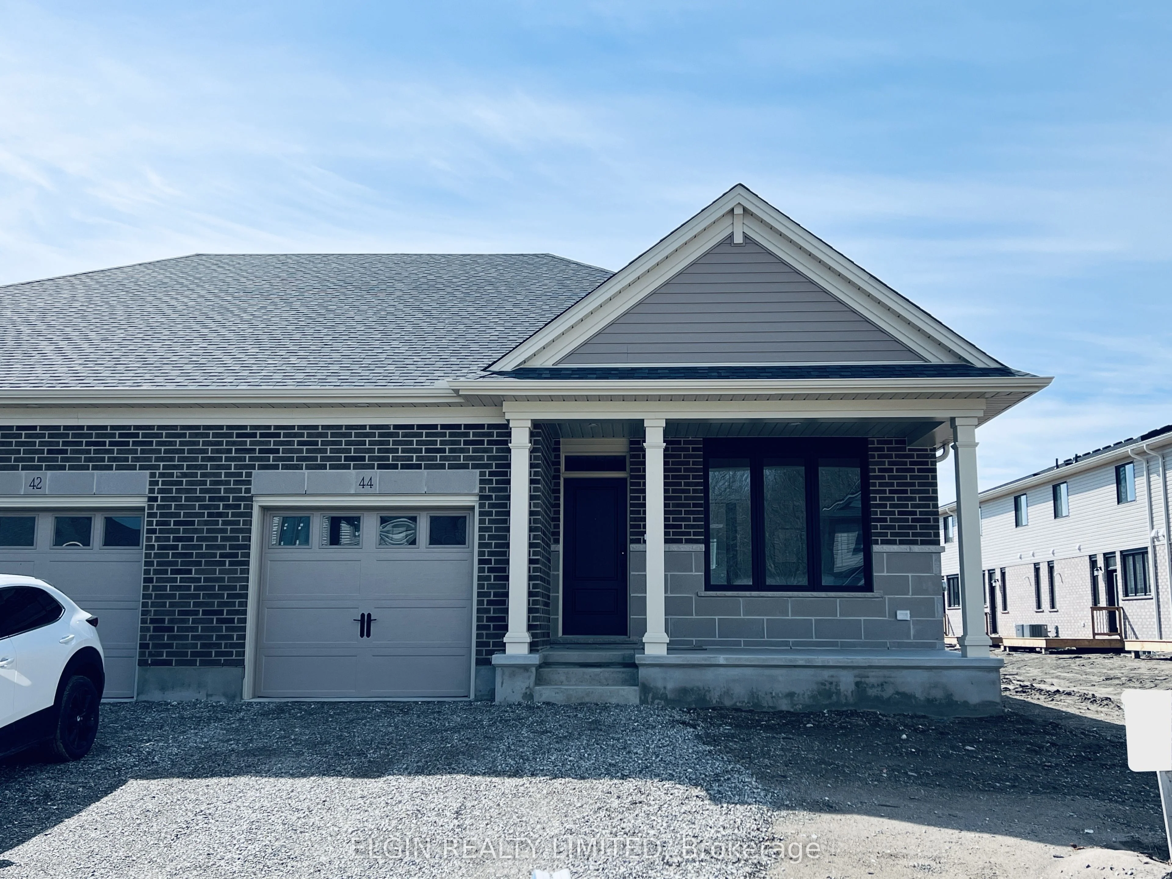 Semi-Detached in St. Thomas